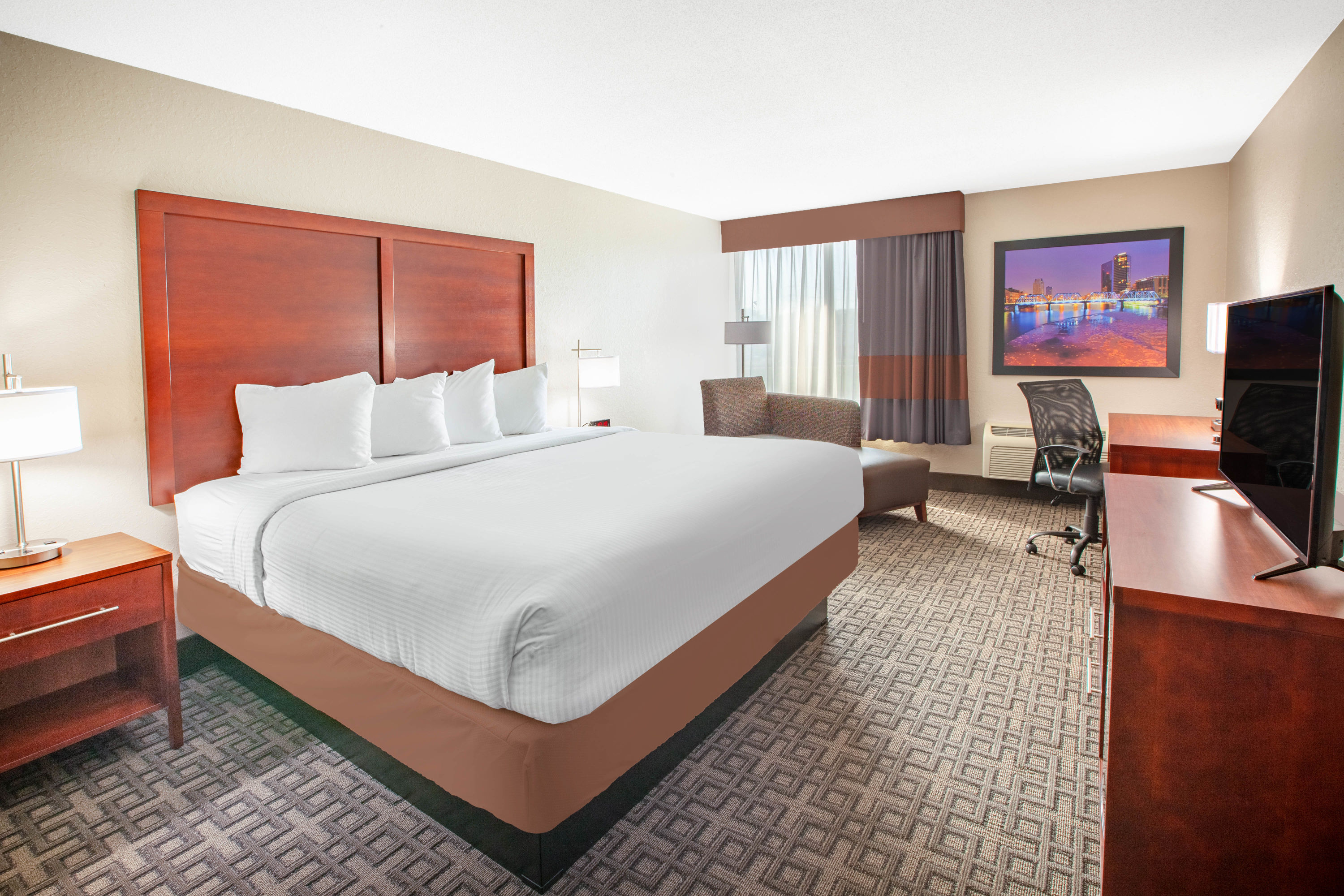 Baymont By Wyndham Grand Rapids Near Downtown Grand