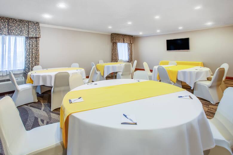 Meeting room at Baymont Inn & Suites Grand Rapids Airport in Grand Rapids, Michigan