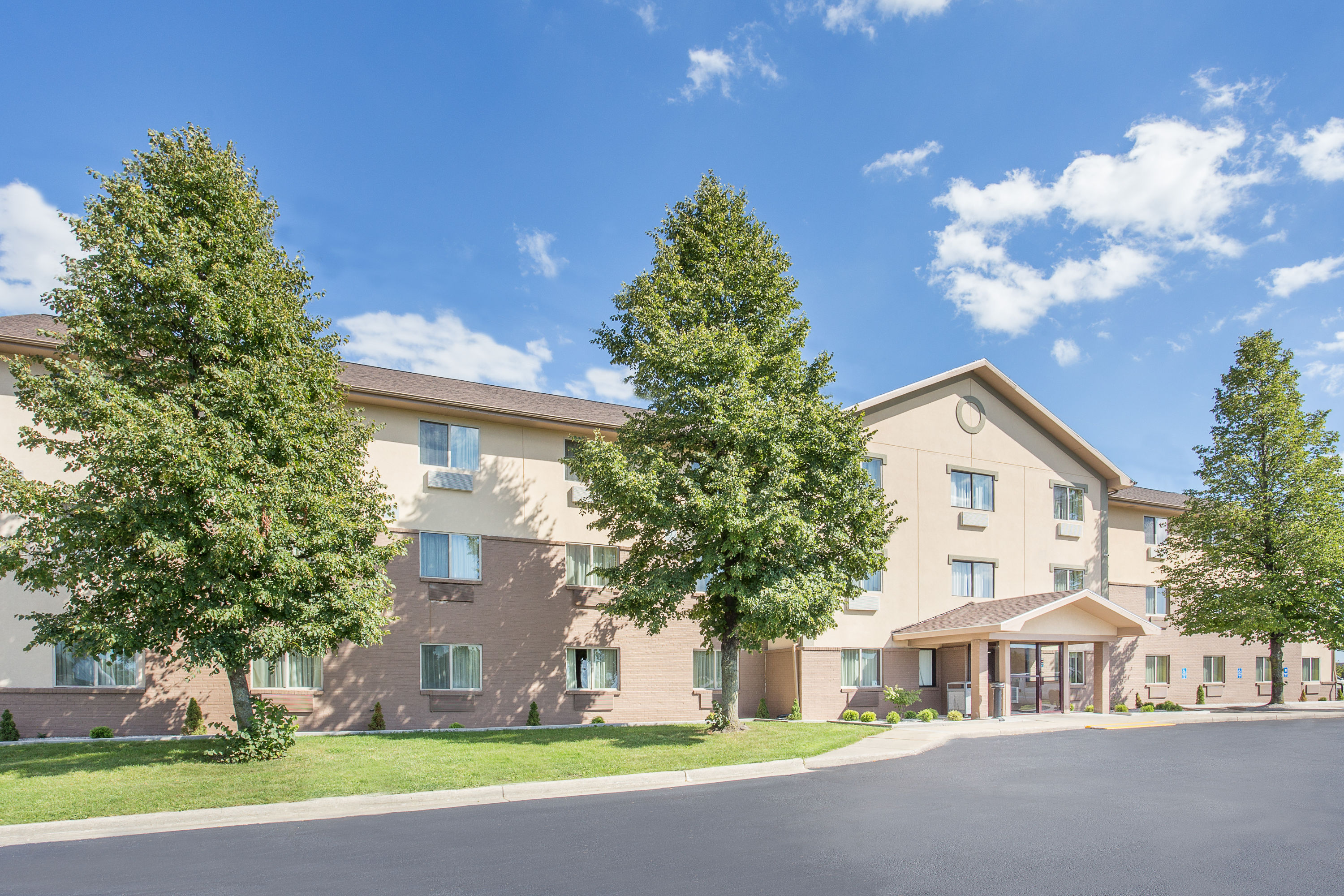 Baymont By Wyndham Holland Holland Mi Hotels