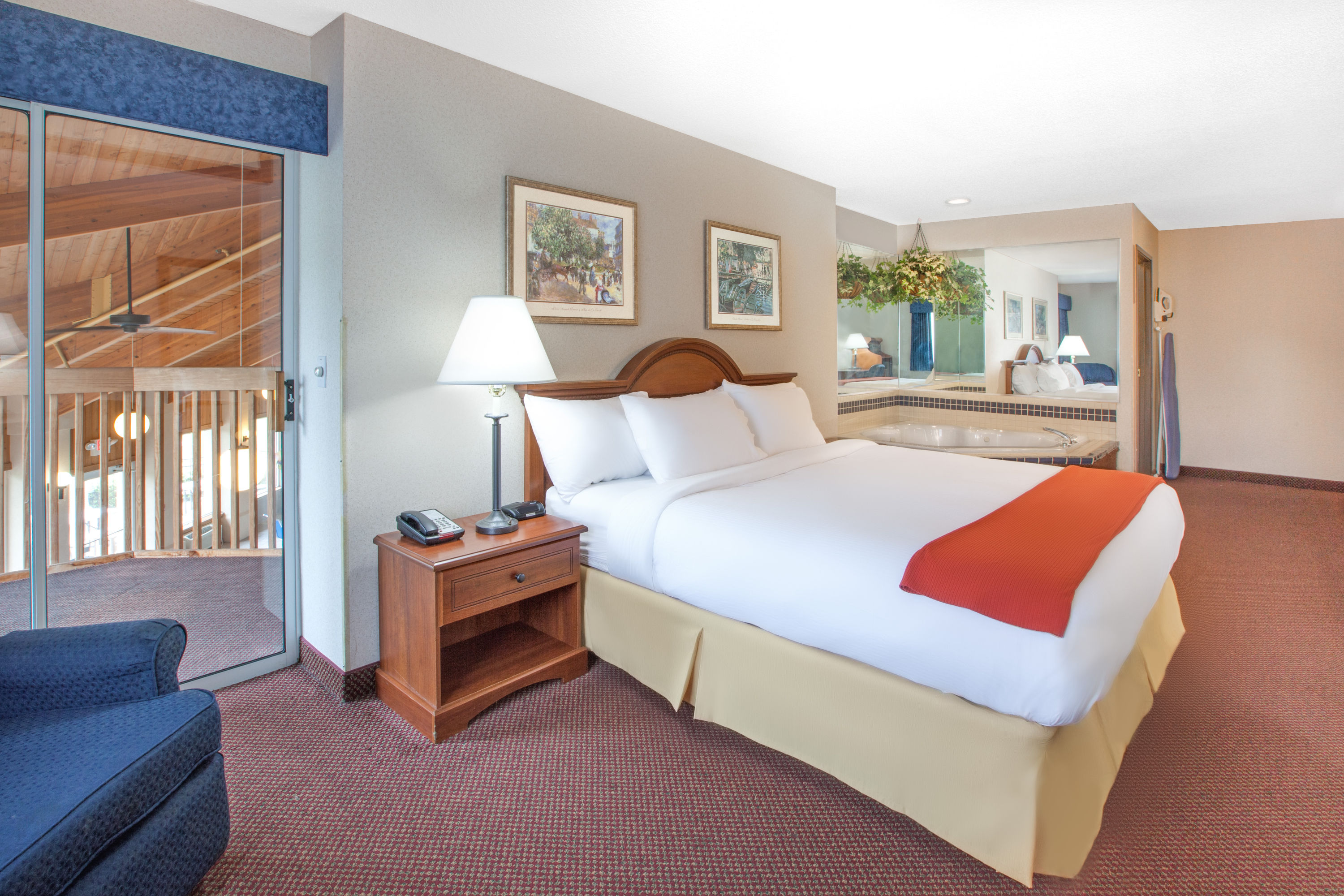 Baymont by Wyndham Howell/Brighton suite in Howell, Michigan