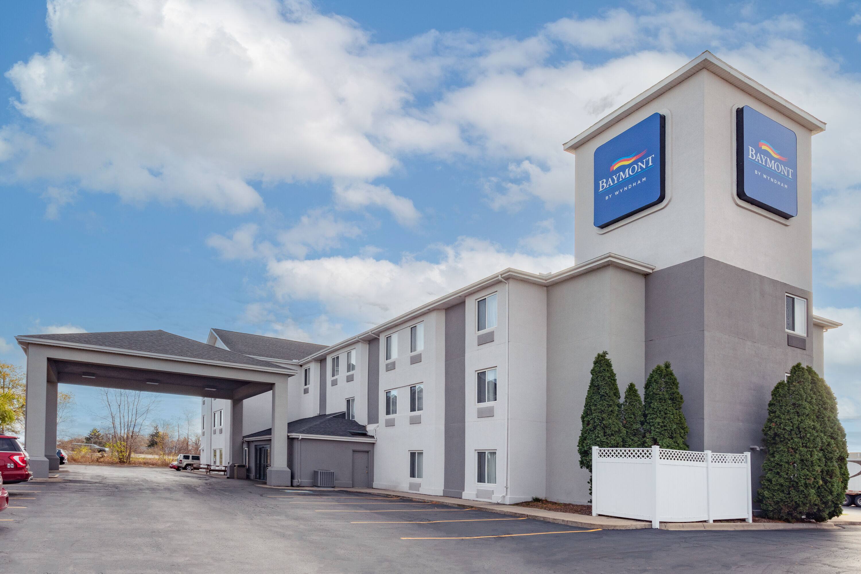 Baymont by Wyndham Milan Milan, MI Hotels