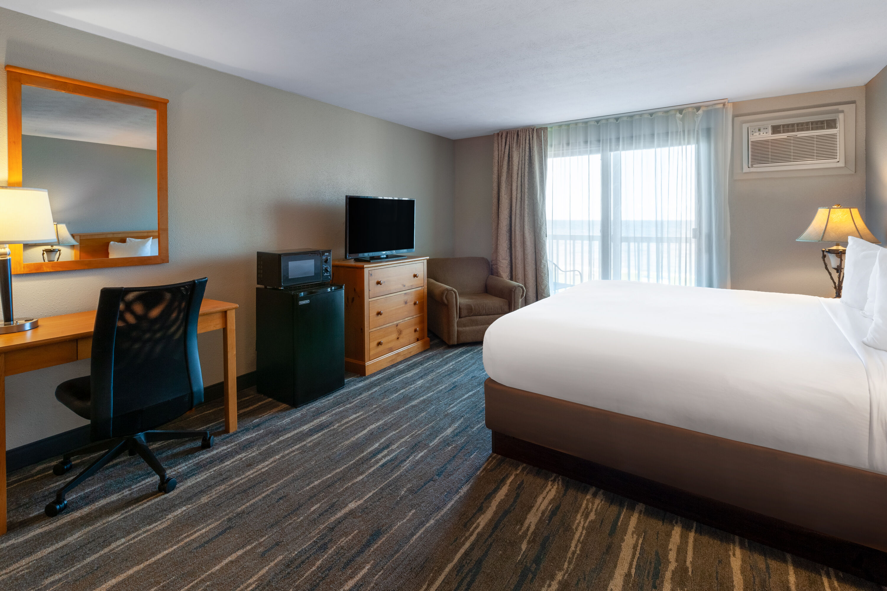 Guest room at the Baymont by Wyndham St. Ignace Lakefront in Saint Ignace, Michigan