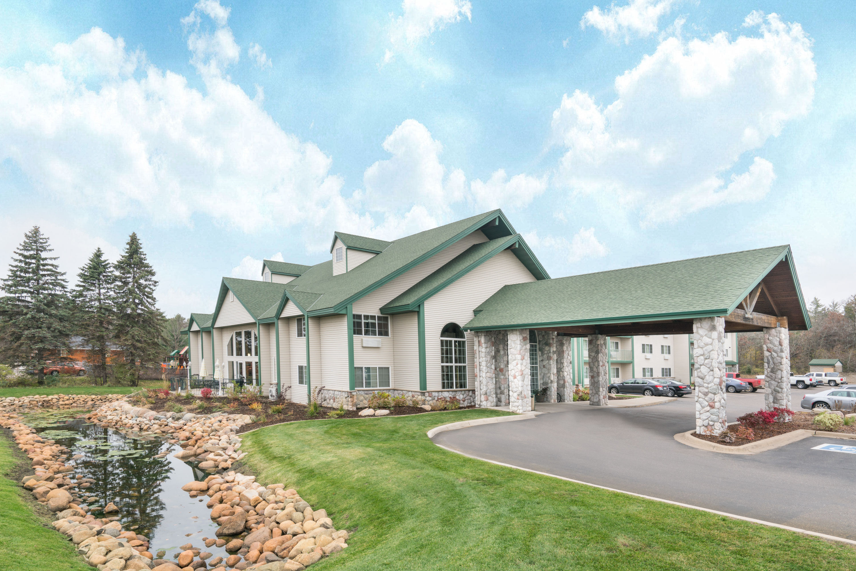Baymont By Wyndham Baxter Brainerd Area Baxter Mn Hotels
