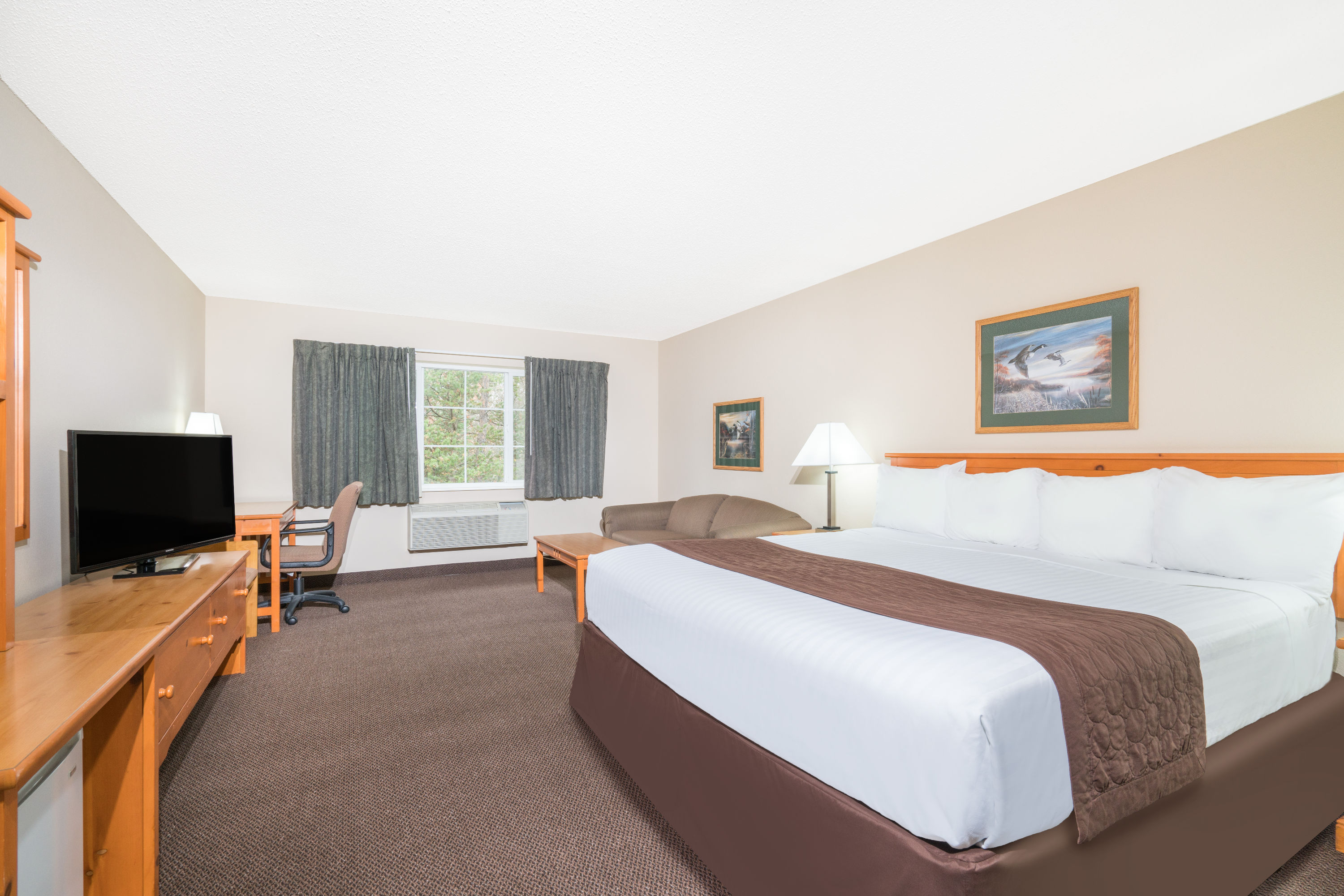 Baymont By Wyndham Baxter Brainerd Area Baxter Mn Hotels