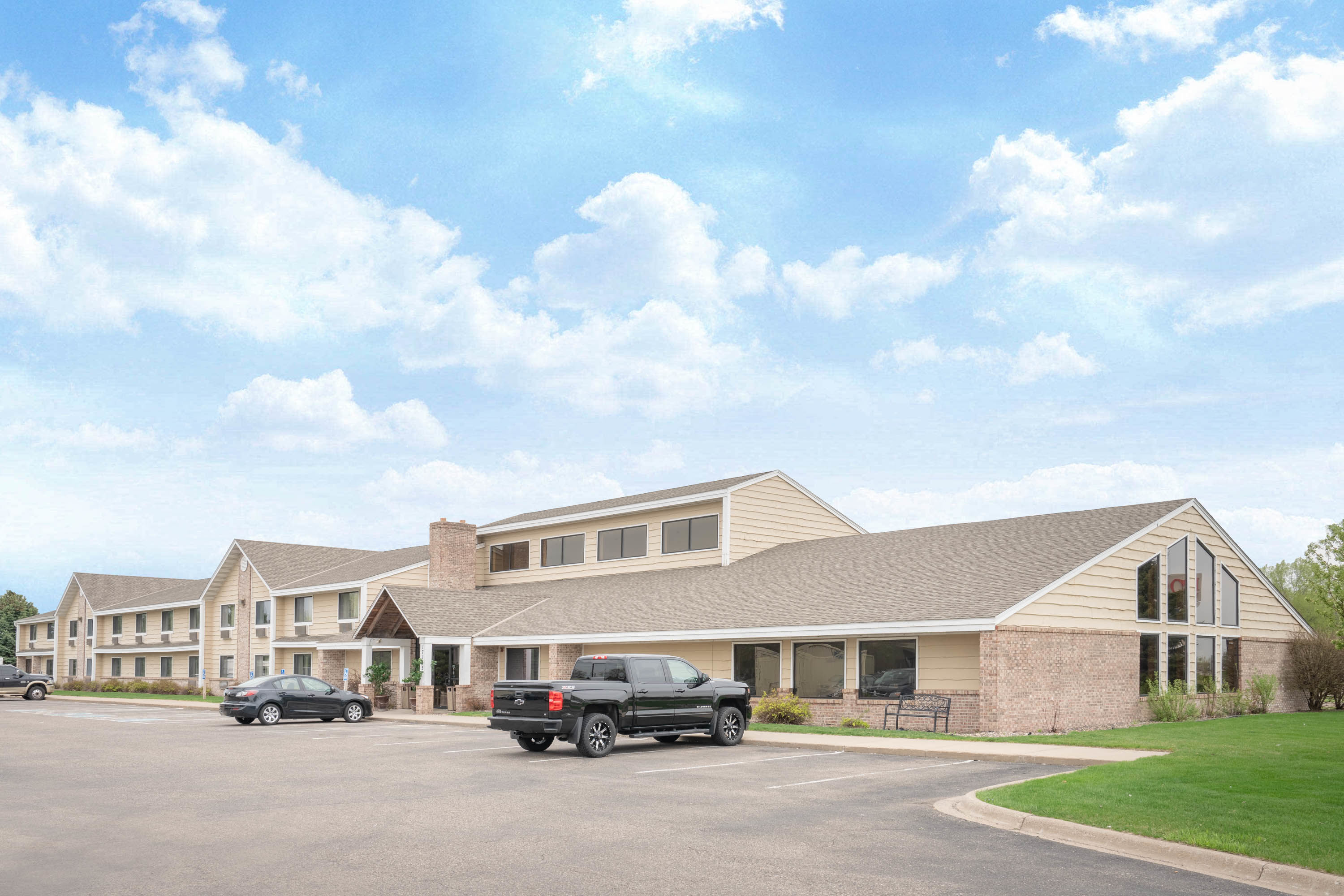 Baymont by Wyndham Lakeville Lakeville, MN Hotels