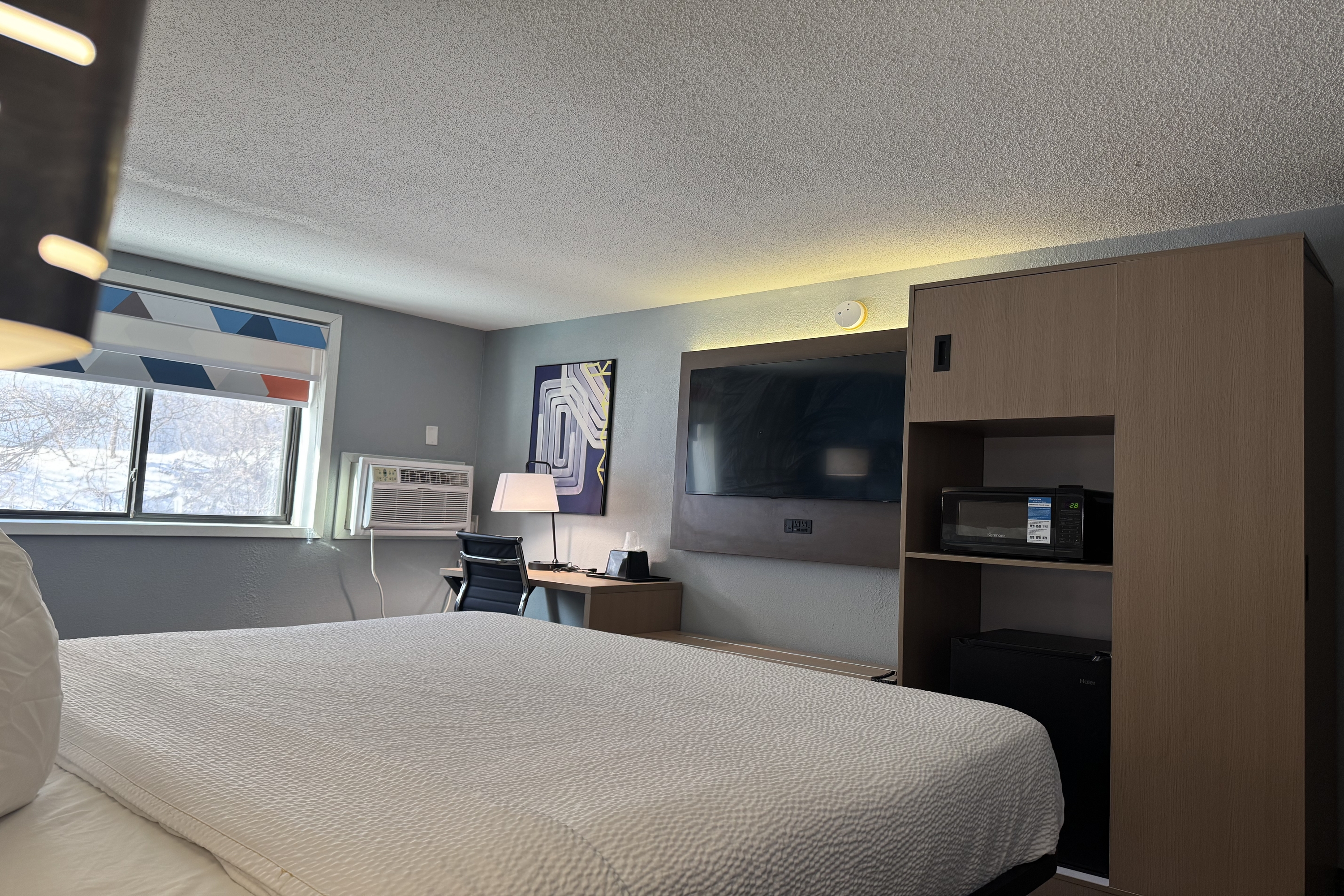 Guest room at the Baymont by Wyndham Mankato in Mankato, Minnesota