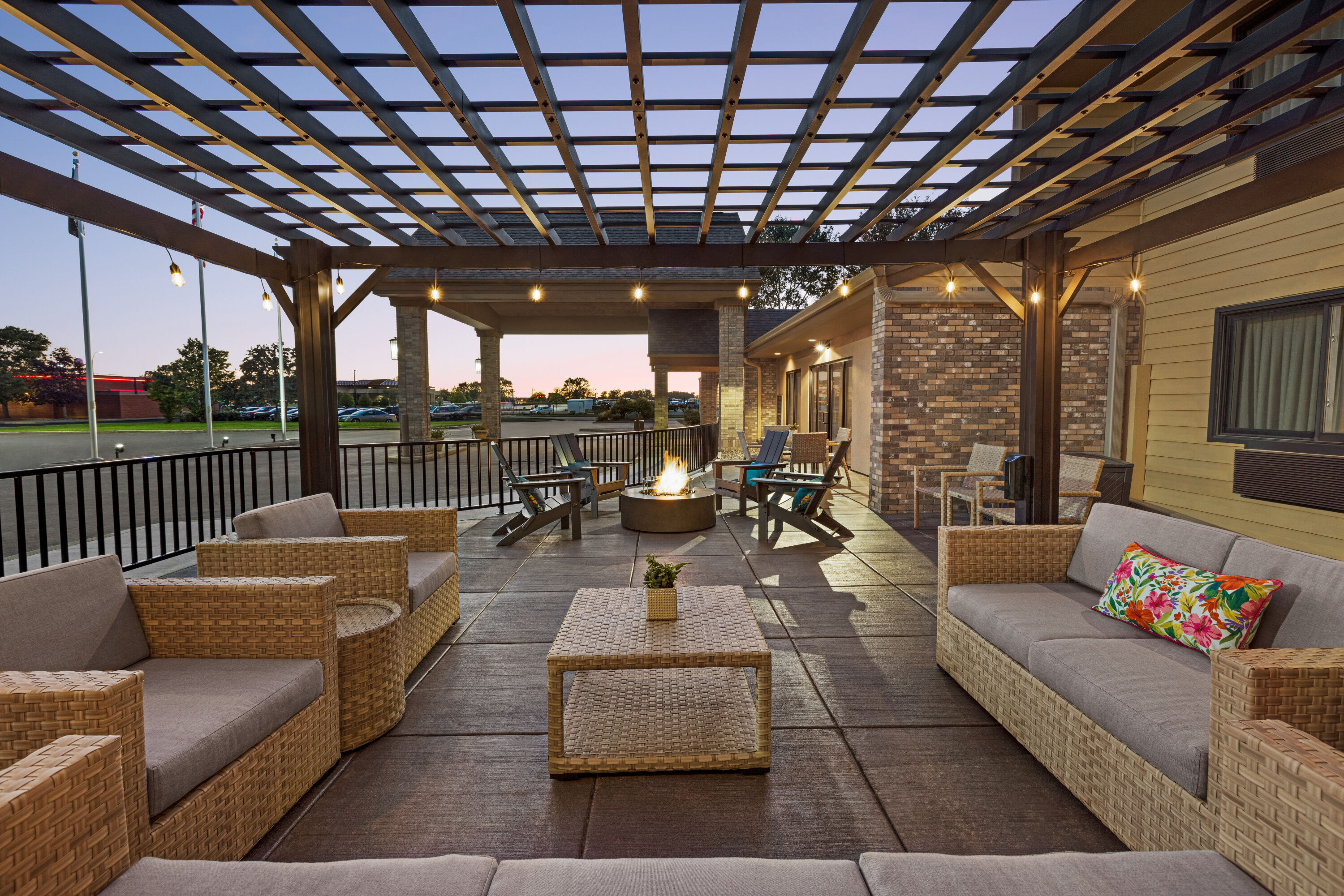 Front Exterior Image of Baymont by Wyndham Owatonna hotel in Owatonna, Minnesota