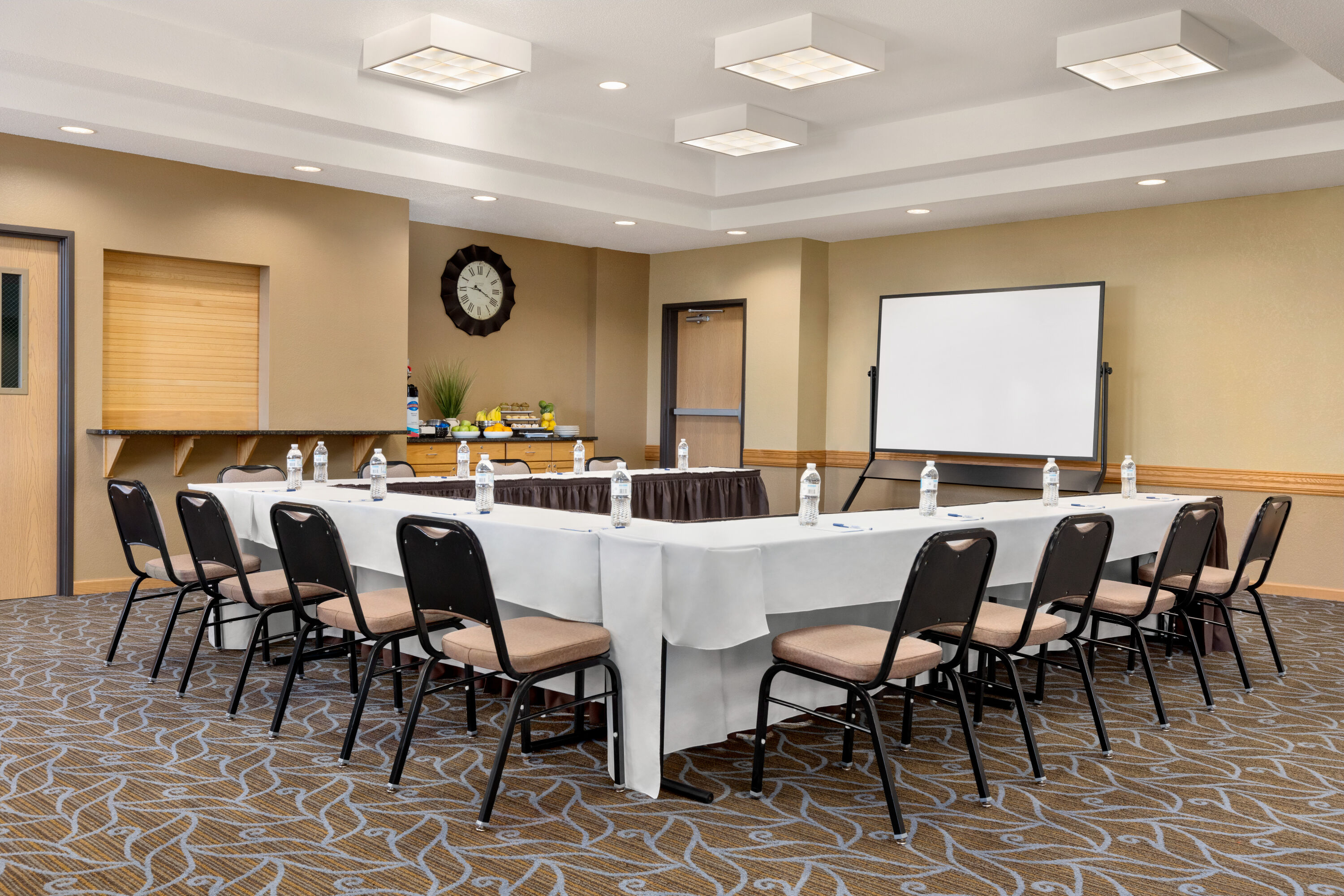 Meeting room at Baymont by Wyndham Owatonna in Owatonna, Minnesota