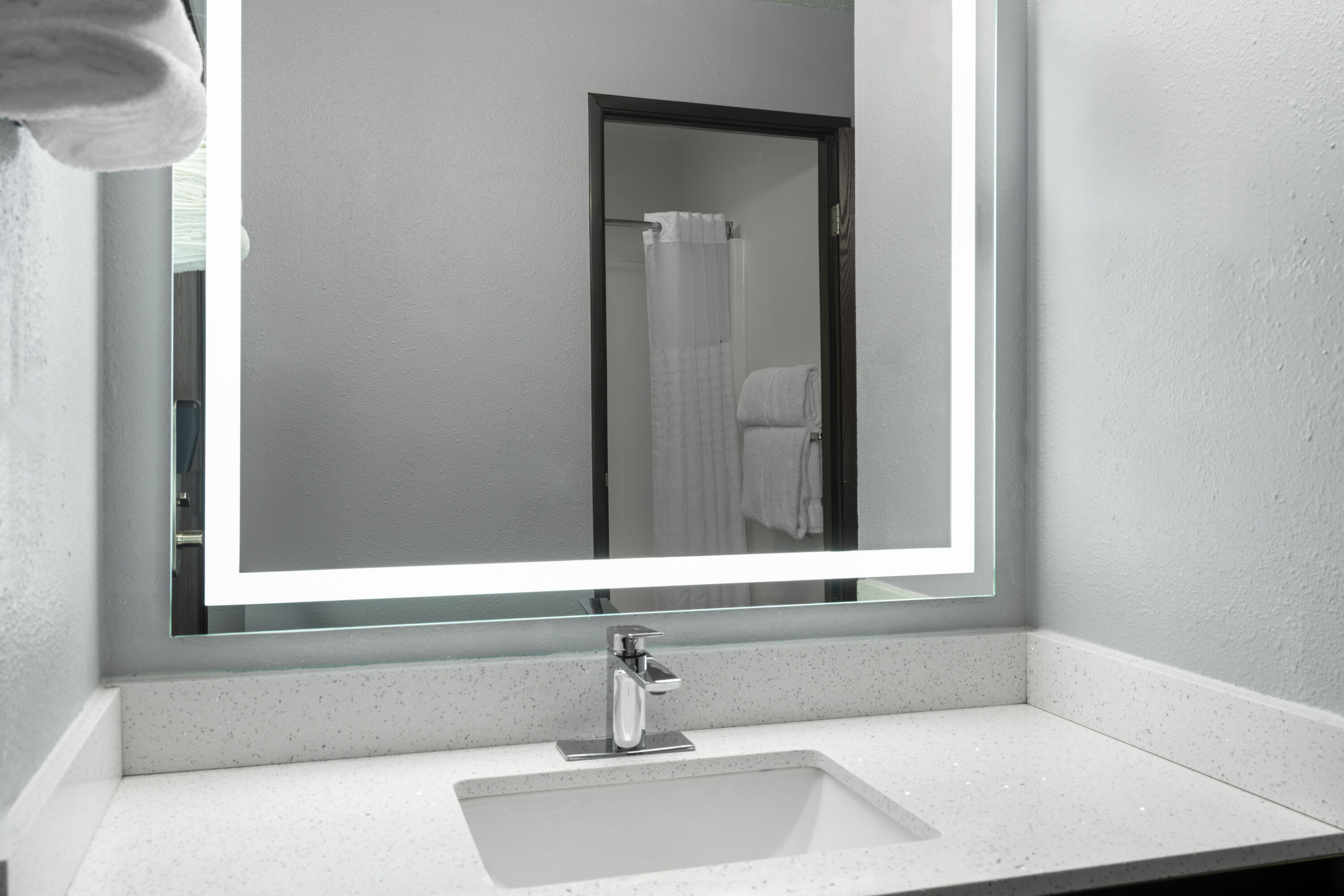 Guest room bath at the Baymont by Wyndham Duluth/Spirit Mountain in Proctor, Minnesota