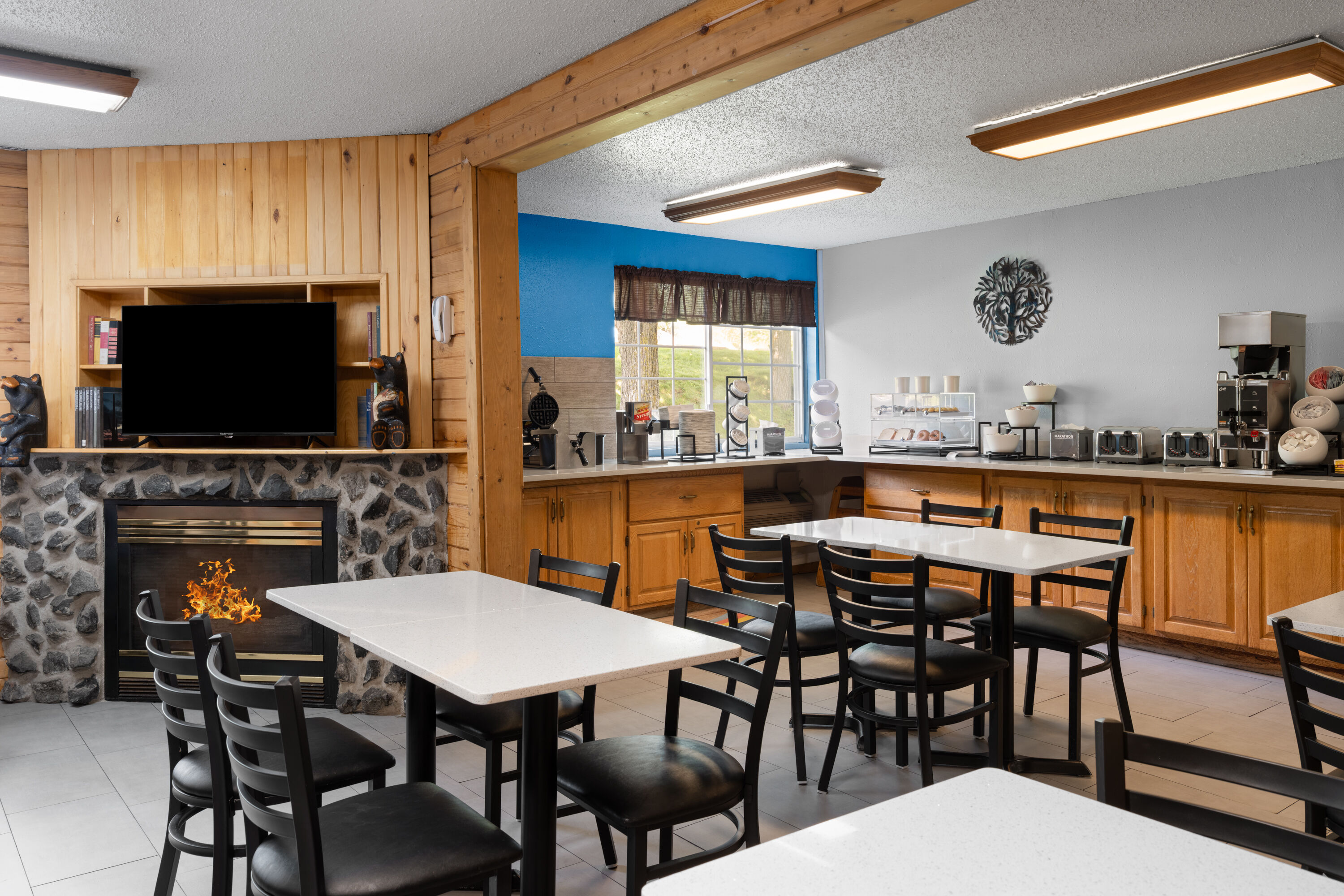 Free breakfast at Baymont by Wyndham Duluth/Spirit Mountain in Proctor, Minnesota