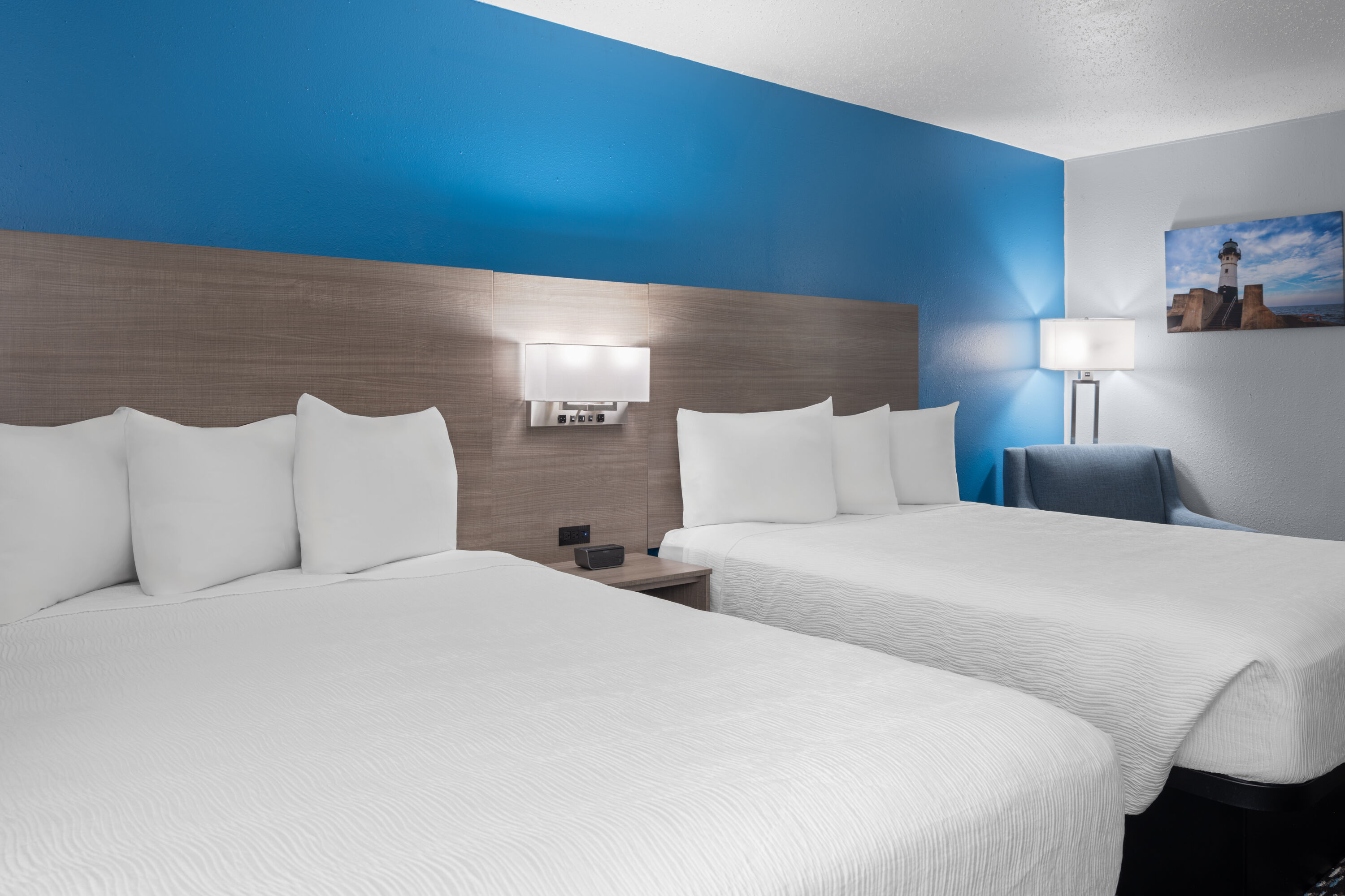 Guest room at the Baymont by Wyndham Duluth/Spirit Mountain in Proctor, Minnesota