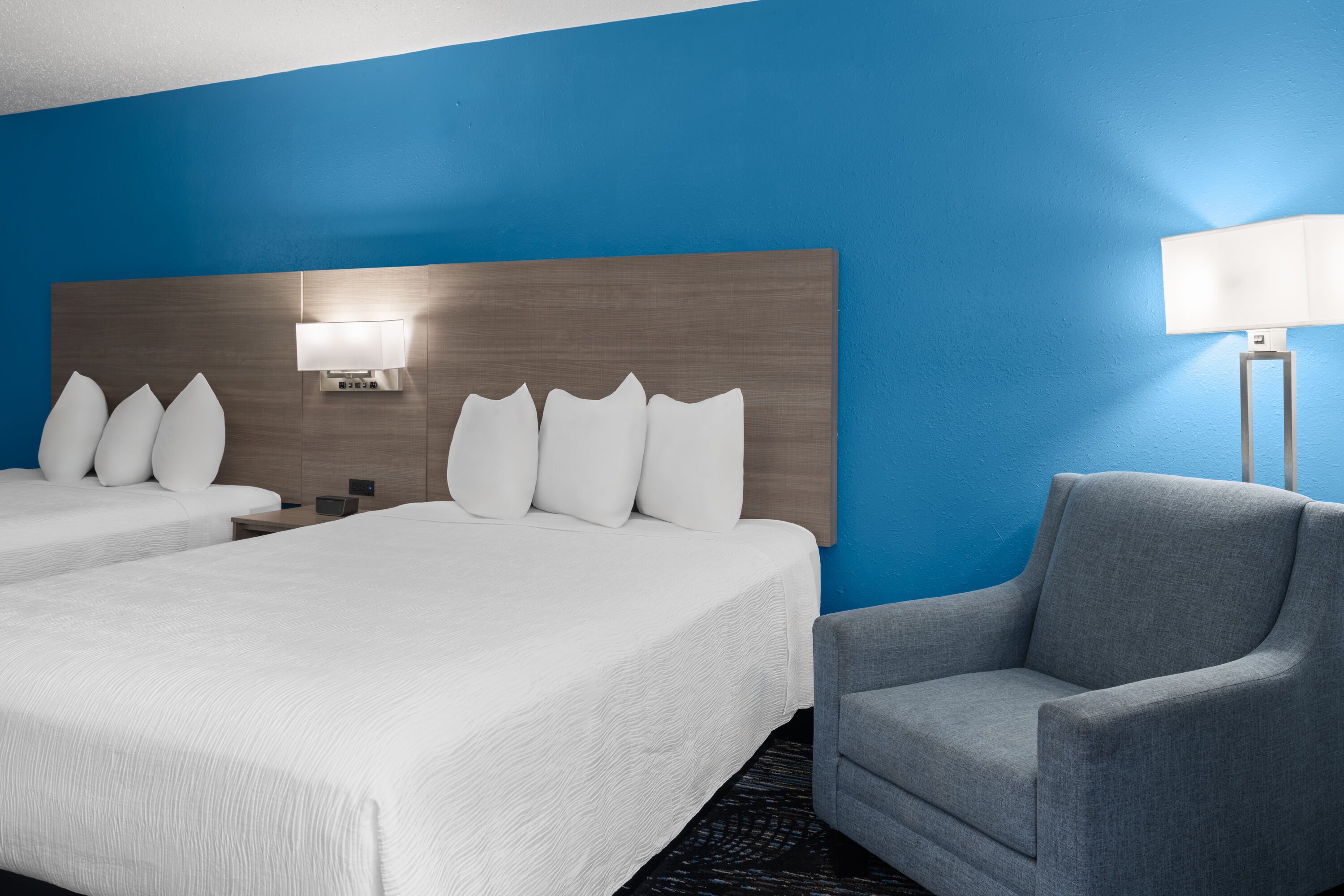 Guest room at the Baymont by Wyndham Duluth/Spirit Mountain in Proctor, Minnesota