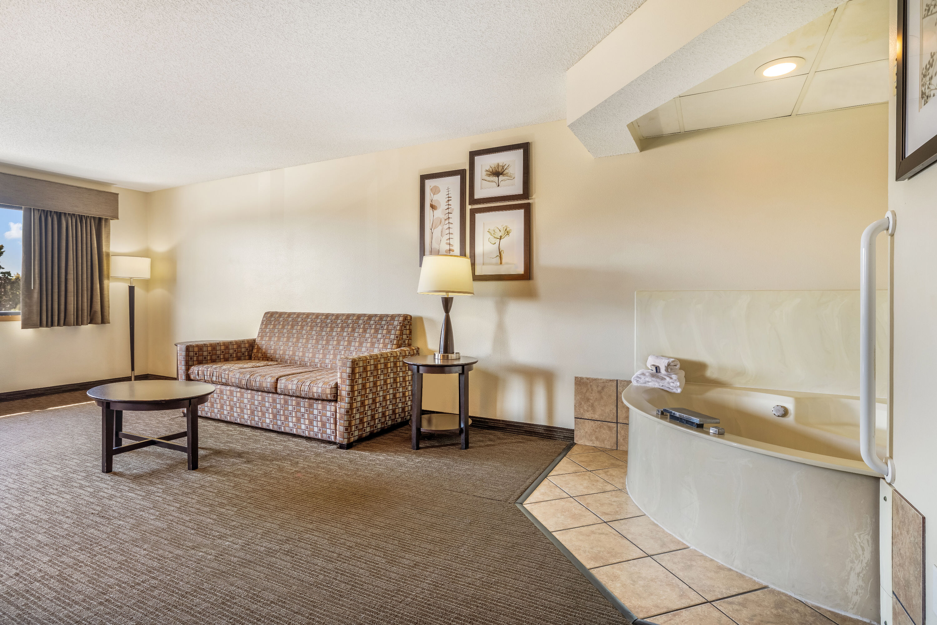Baymont by Wyndham Bloomington MSP Airport suite in Richfield, Minnesota