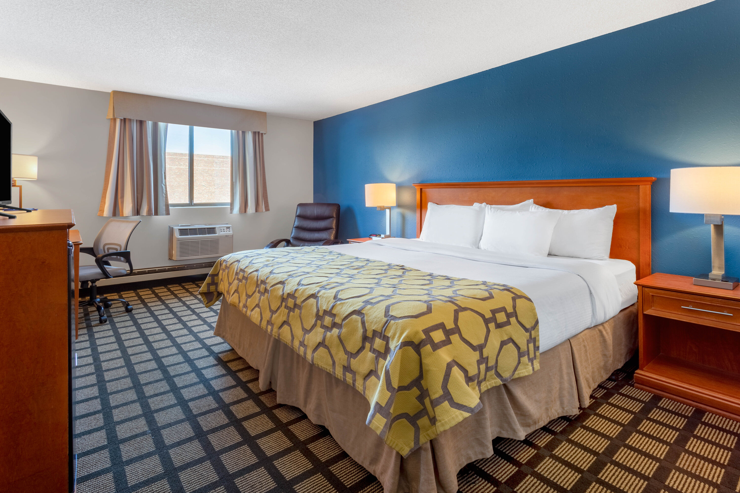 Guest room at the Baymont by Wyndham Rochester Mayo Clinic Area in Rochester, Minnesota