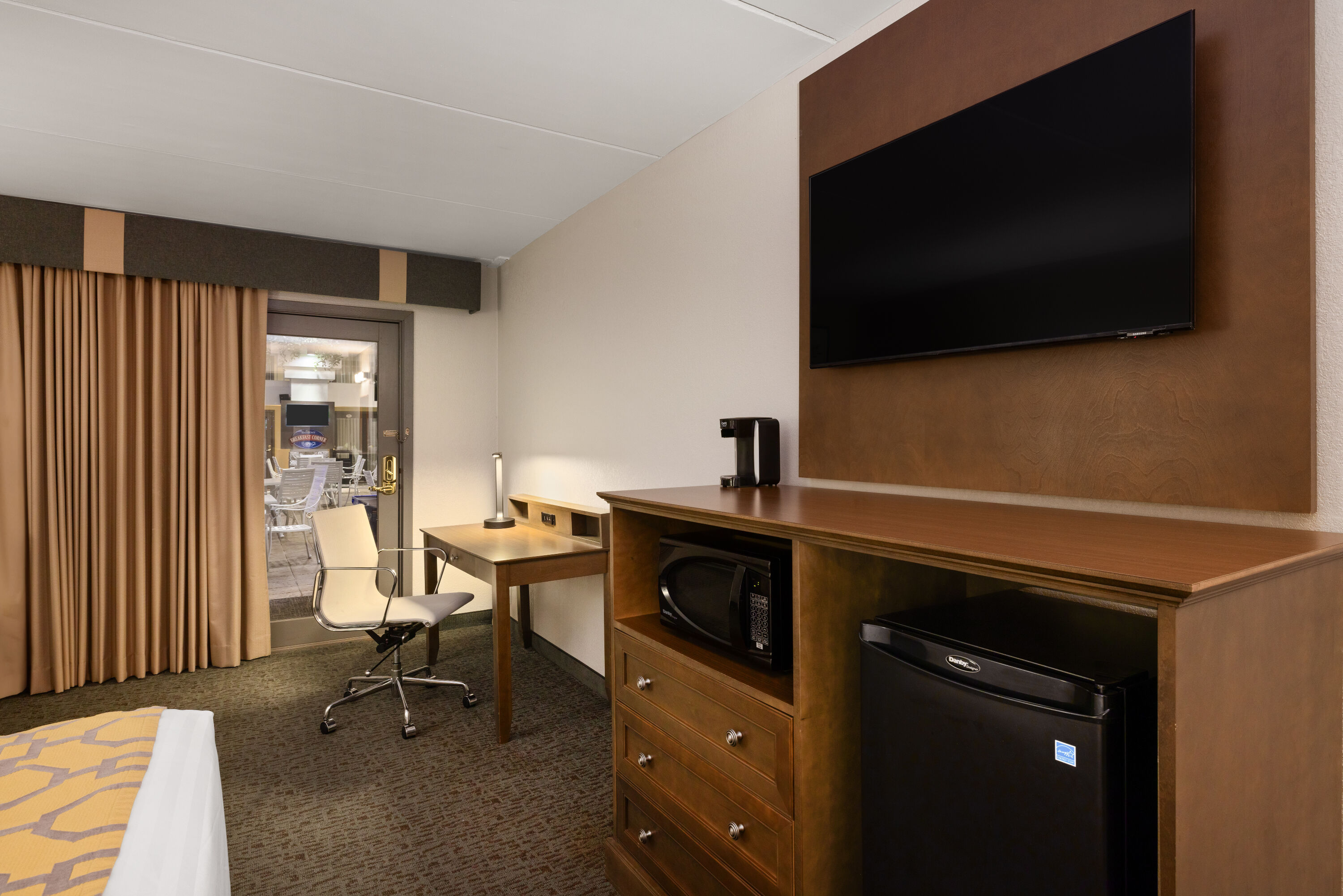 Guest room at the Baymont by Wyndham Shakopee in Shakopee, Minnesota