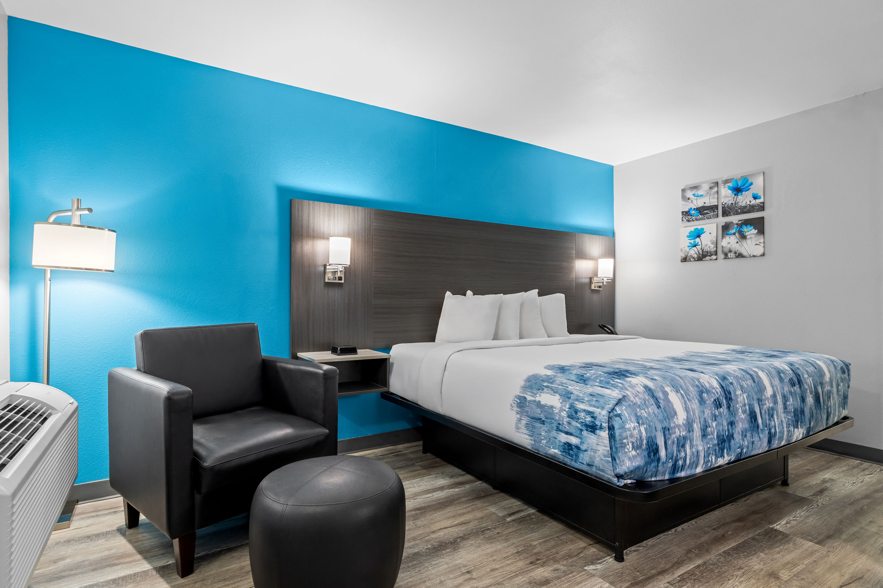 Baymont by Wyndham Branson Thousand Hills suite in Branson, Missouri