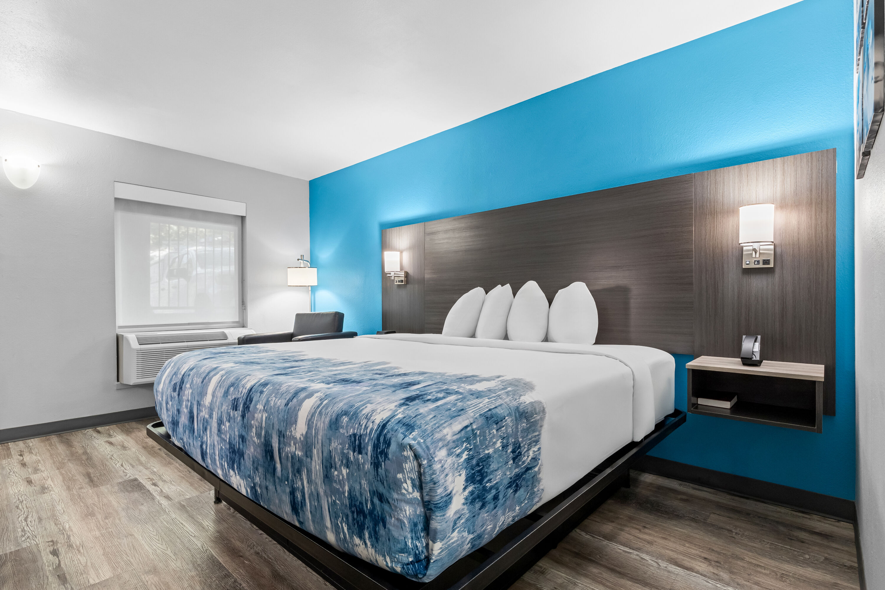 Baymont by Wyndham Branson Thousand Hills suite in Branson, Missouri