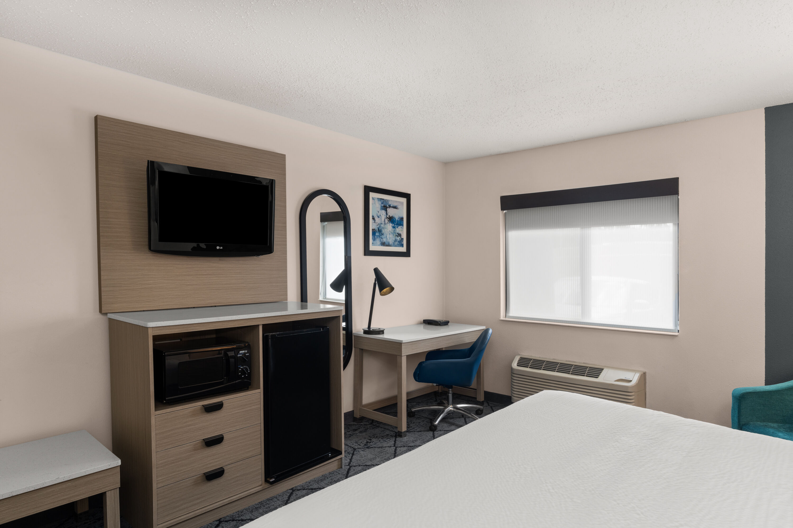 Guest room at the Baymont by Wyndham Columbia, MO in Columbia, Missouri