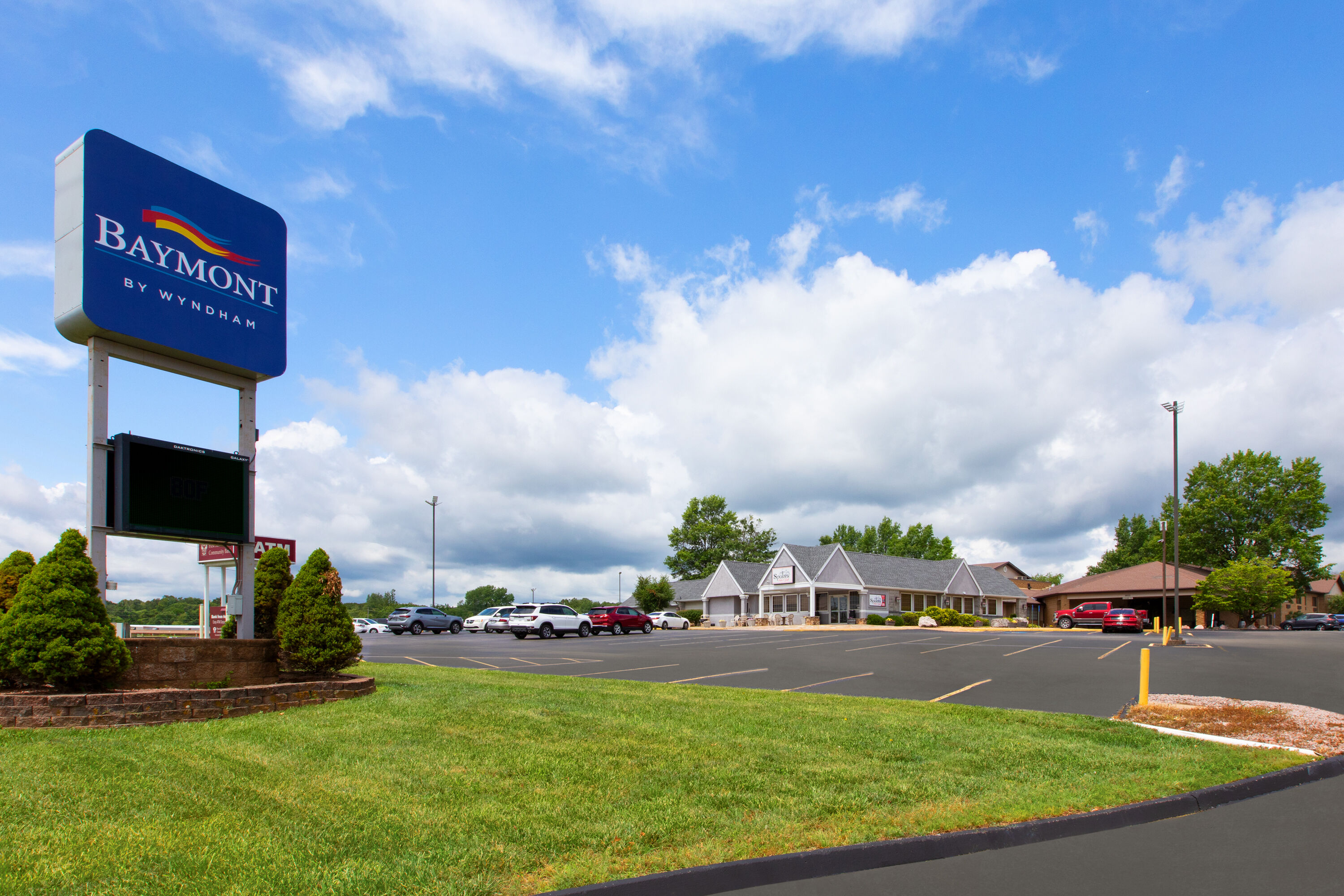 Baymont Inn and Suites by Wyndham Farmington MO Farmington MO Hotels