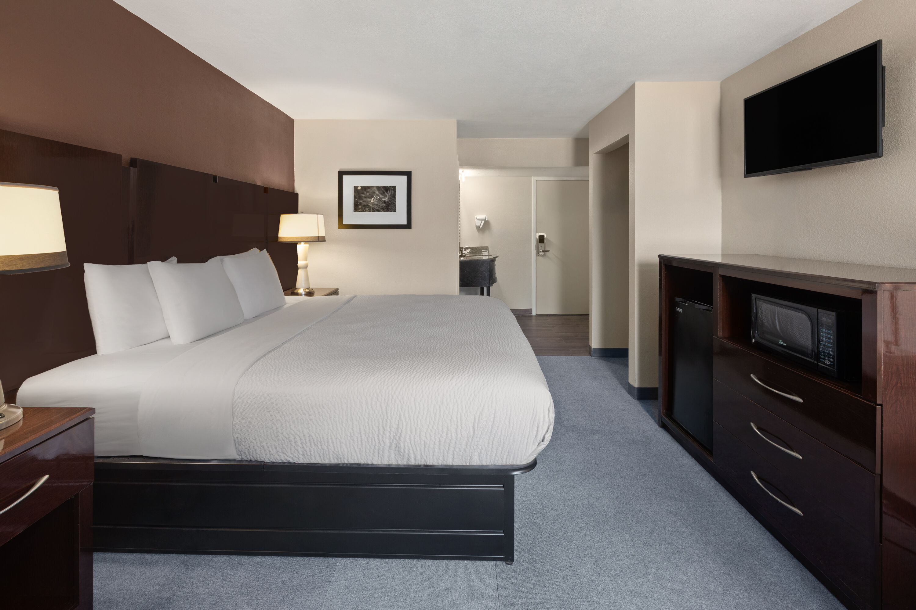 Baymont by Wyndham Festus suite in Festus, Missouri