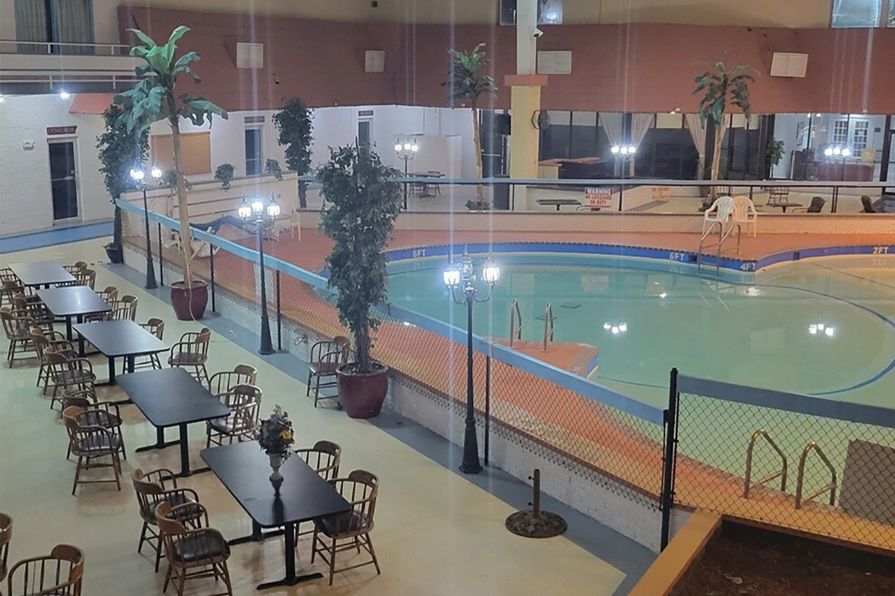 Indoor pool at the Baymont by Wyndham Hannibal in Hannibal, Missouri