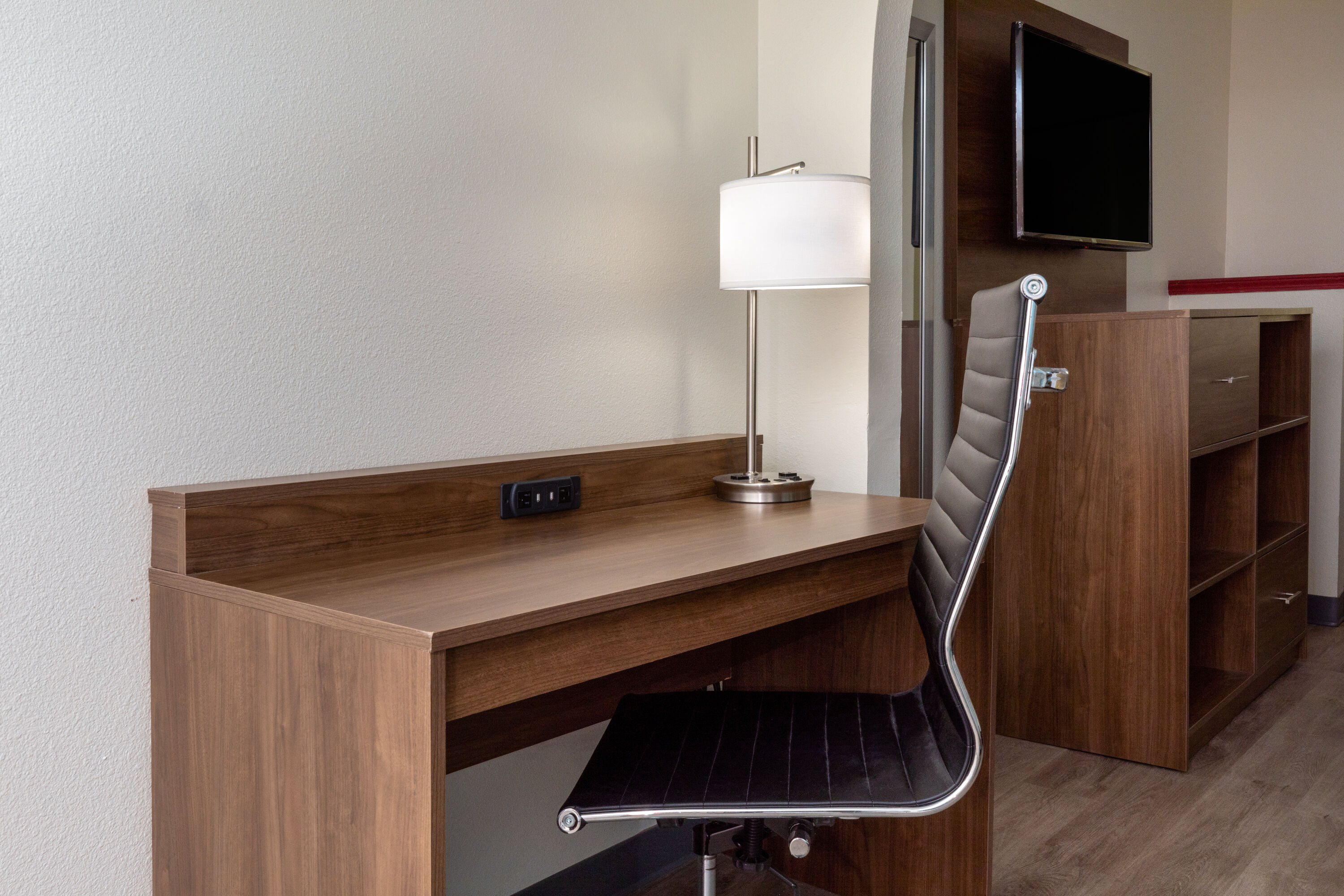 Guest room at the Baymont by Wyndham Biloxi/Ocean Springs in Biloxi, Mississippi