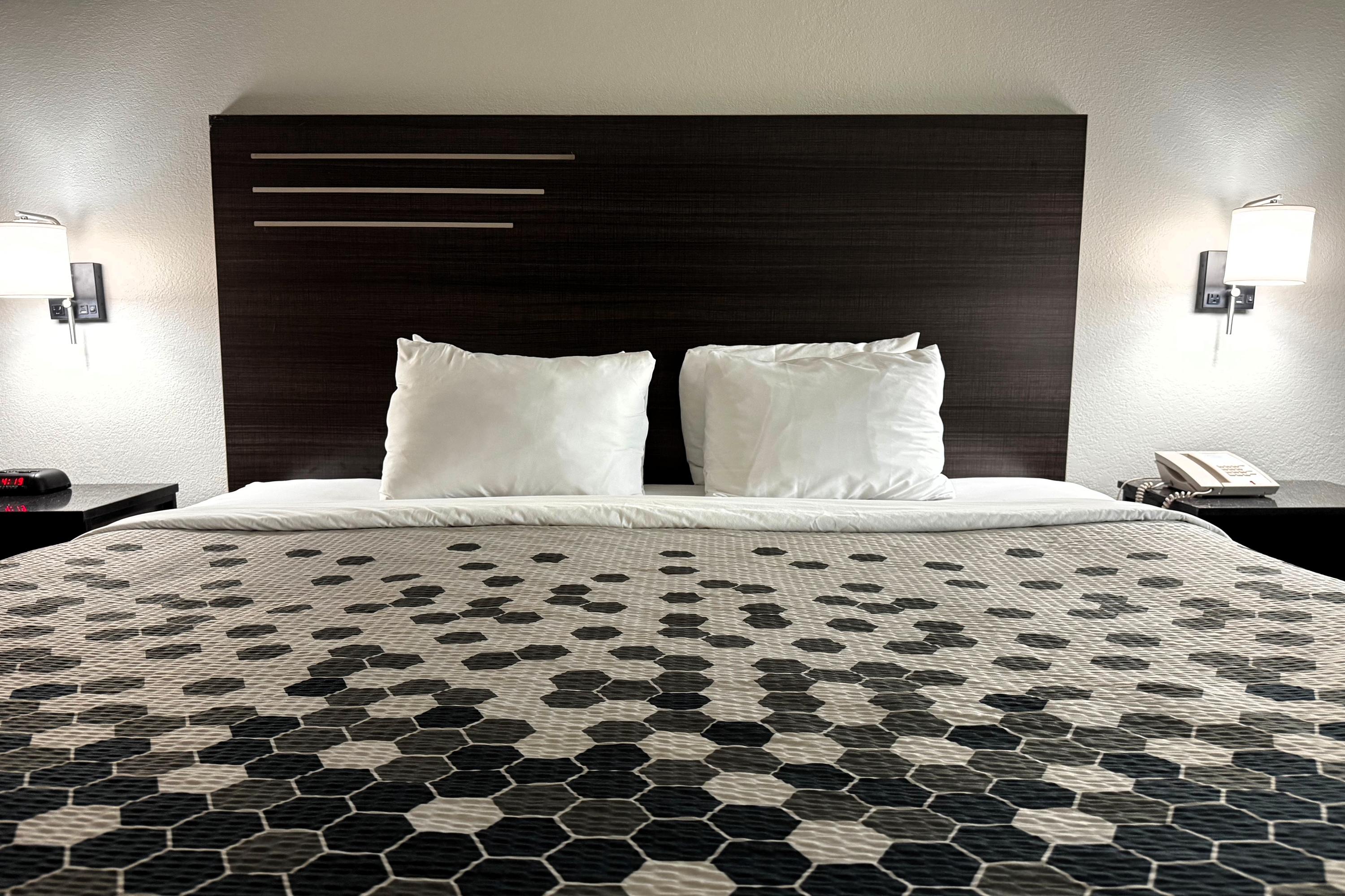 Guest room at the Baymont by Wyndham Philadelphia/Choctaw MS in Philadelphia, Mississippi