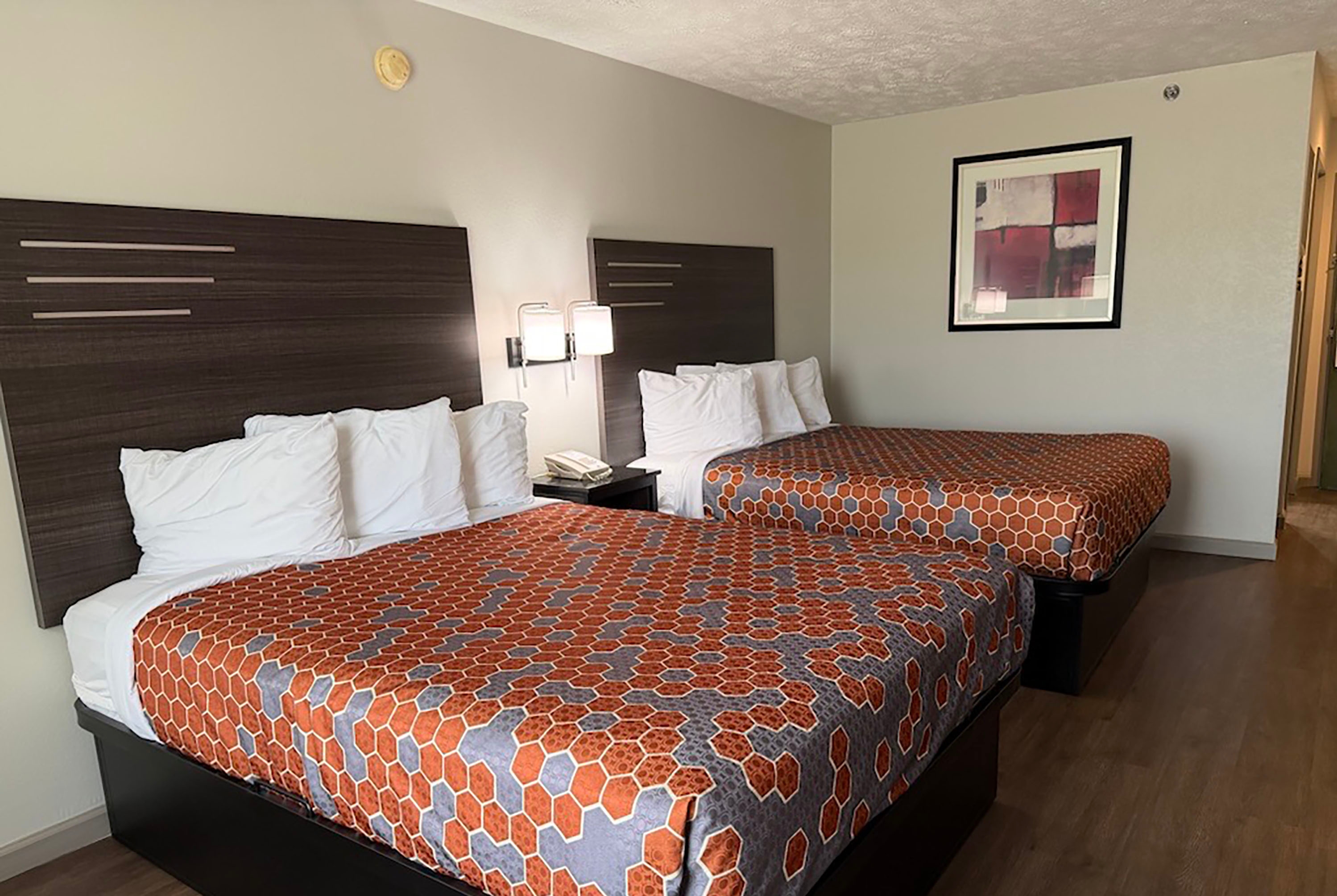 Guest room at the Baymont by Wyndham Philadelphia MS in Philadelphia, Mississippi