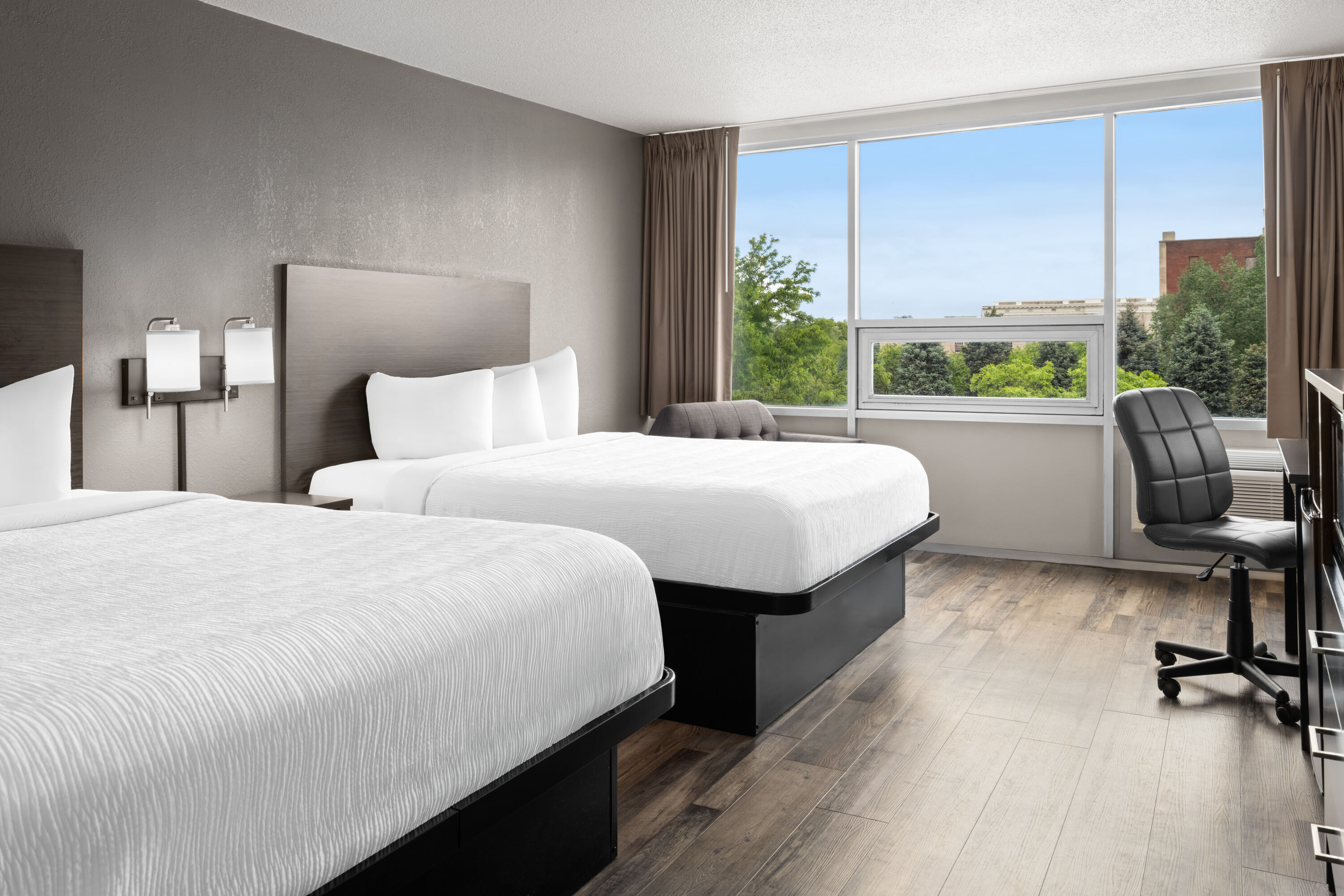 Guest room at the Baymont by Wyndham Great Falls City Center in Great Falls, Montana