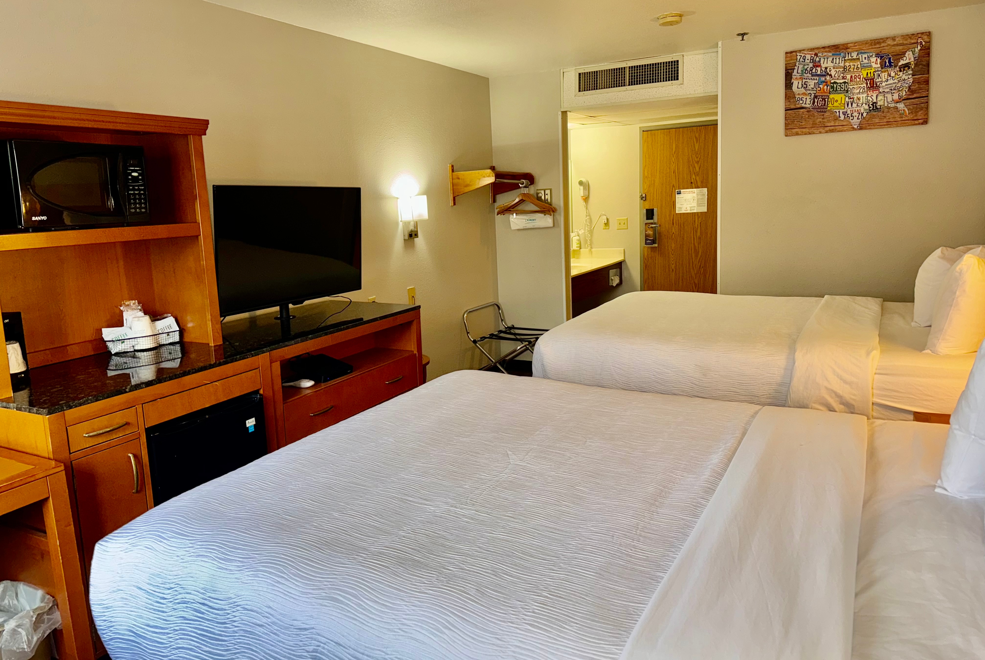 Guest room at the Baymont by Wyndham Missoula in Missoula, Montana