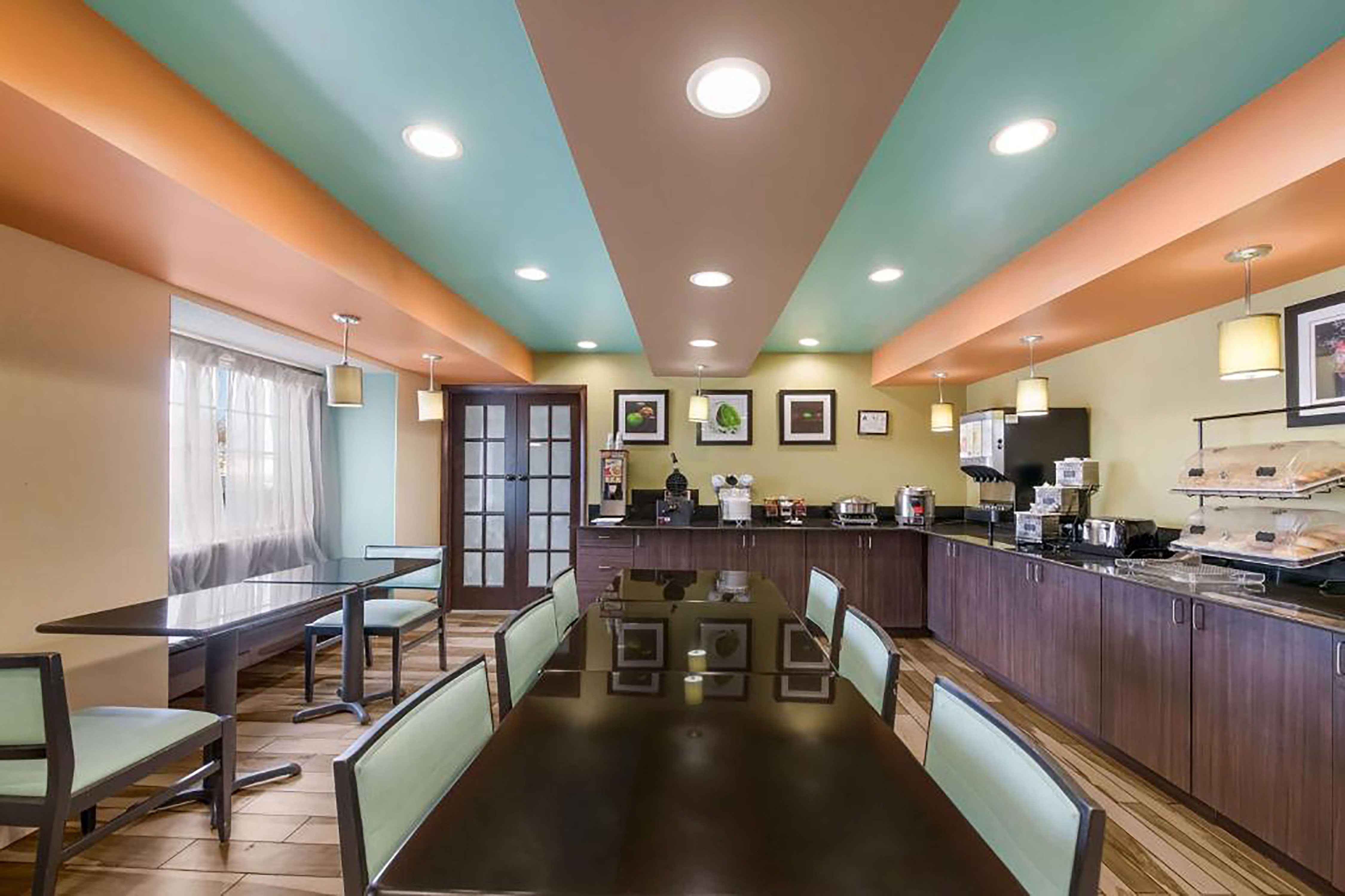 Free breakfast at Baymont by Wyndham Elizabeth City in Elizabeth City, North Carolina