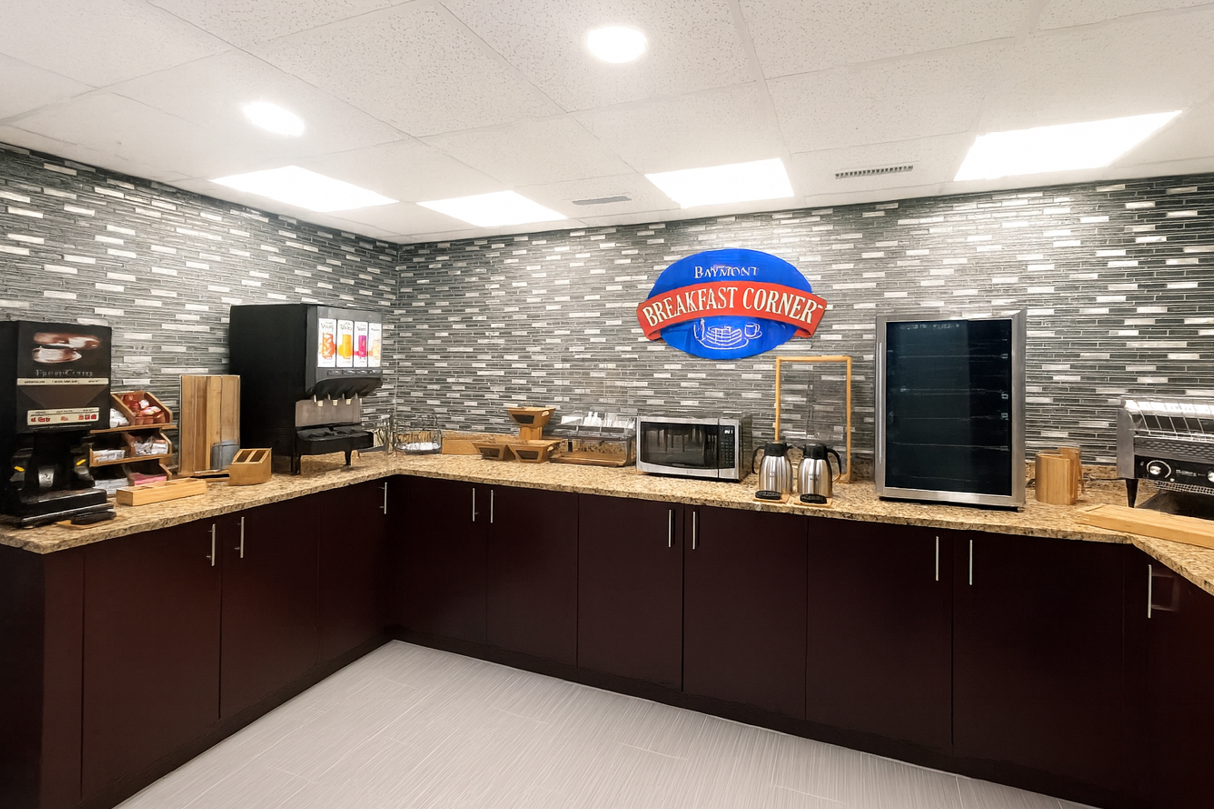 Baymont by Wyndham Fayetteville restaurant breakfast area with seating in Fayetteville, North Carolina