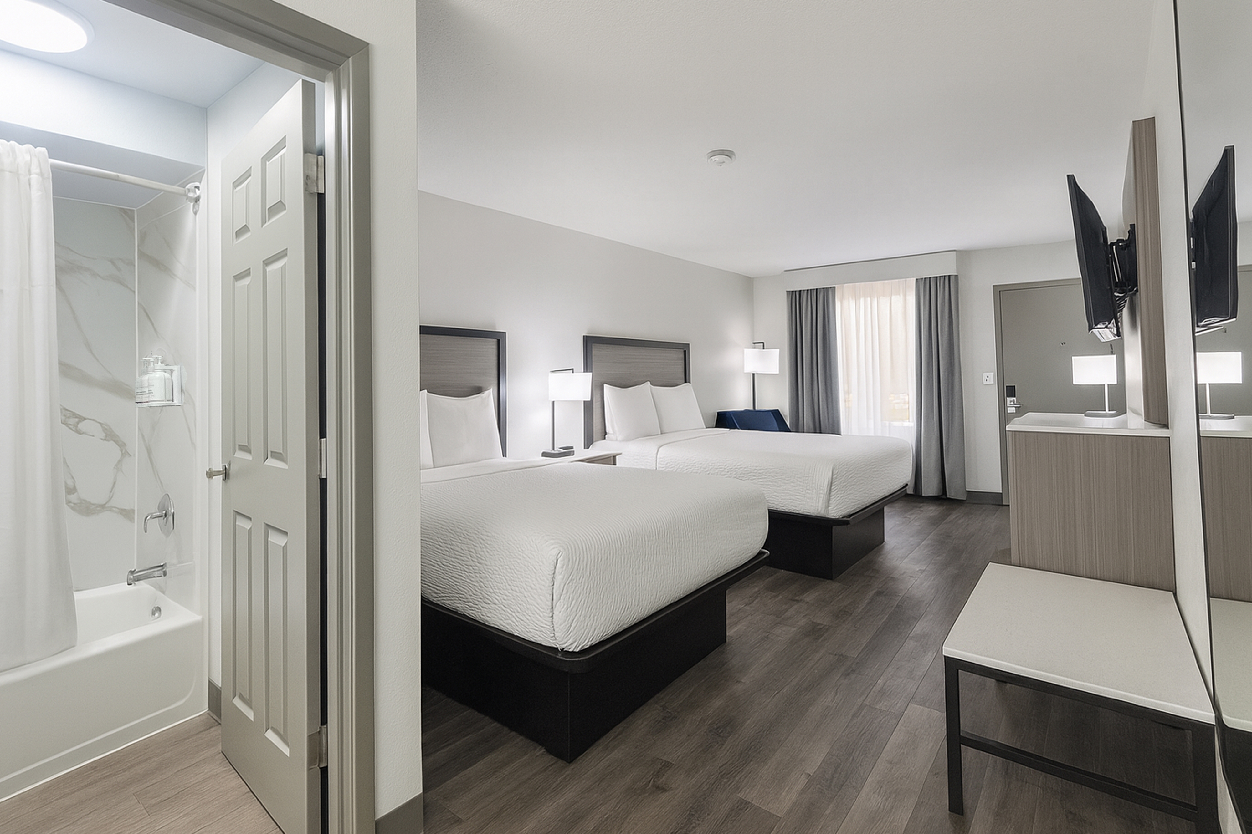 Guest room at the Baymont by Wyndham Fayetteville in Fayetteville, North Carolina