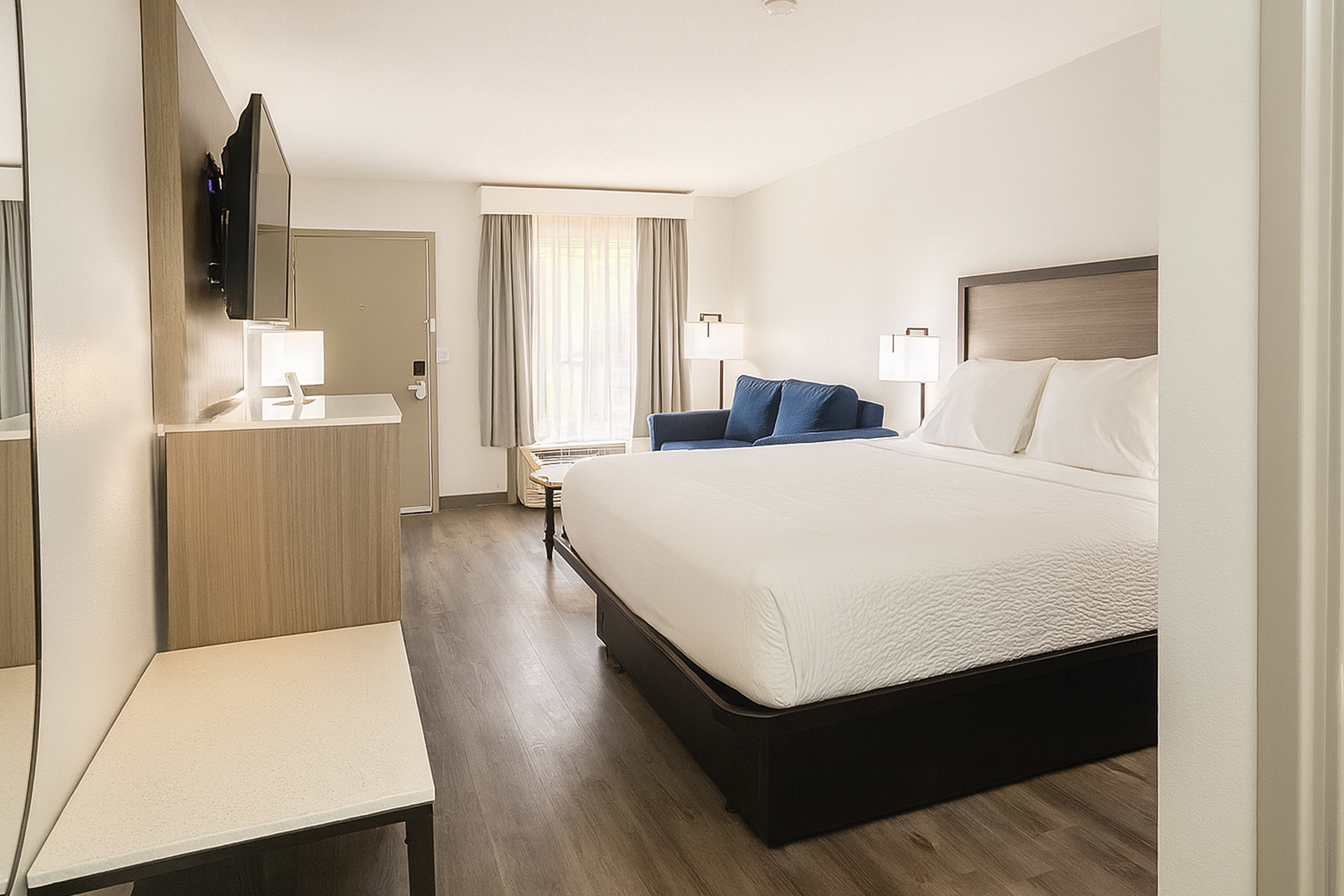 Guest room at the Baymont by Wyndham Fayetteville in Fayetteville, North Carolina