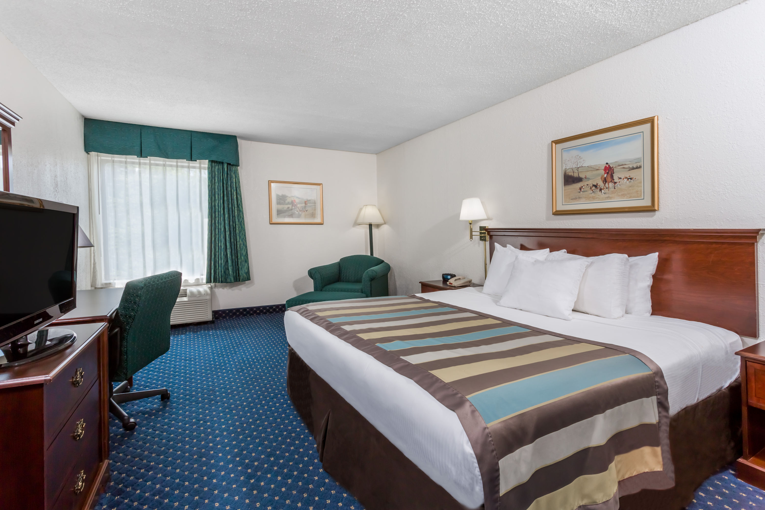 Baymont By Wyndham Greensboro Coliseum Greensboro Nc Hotels