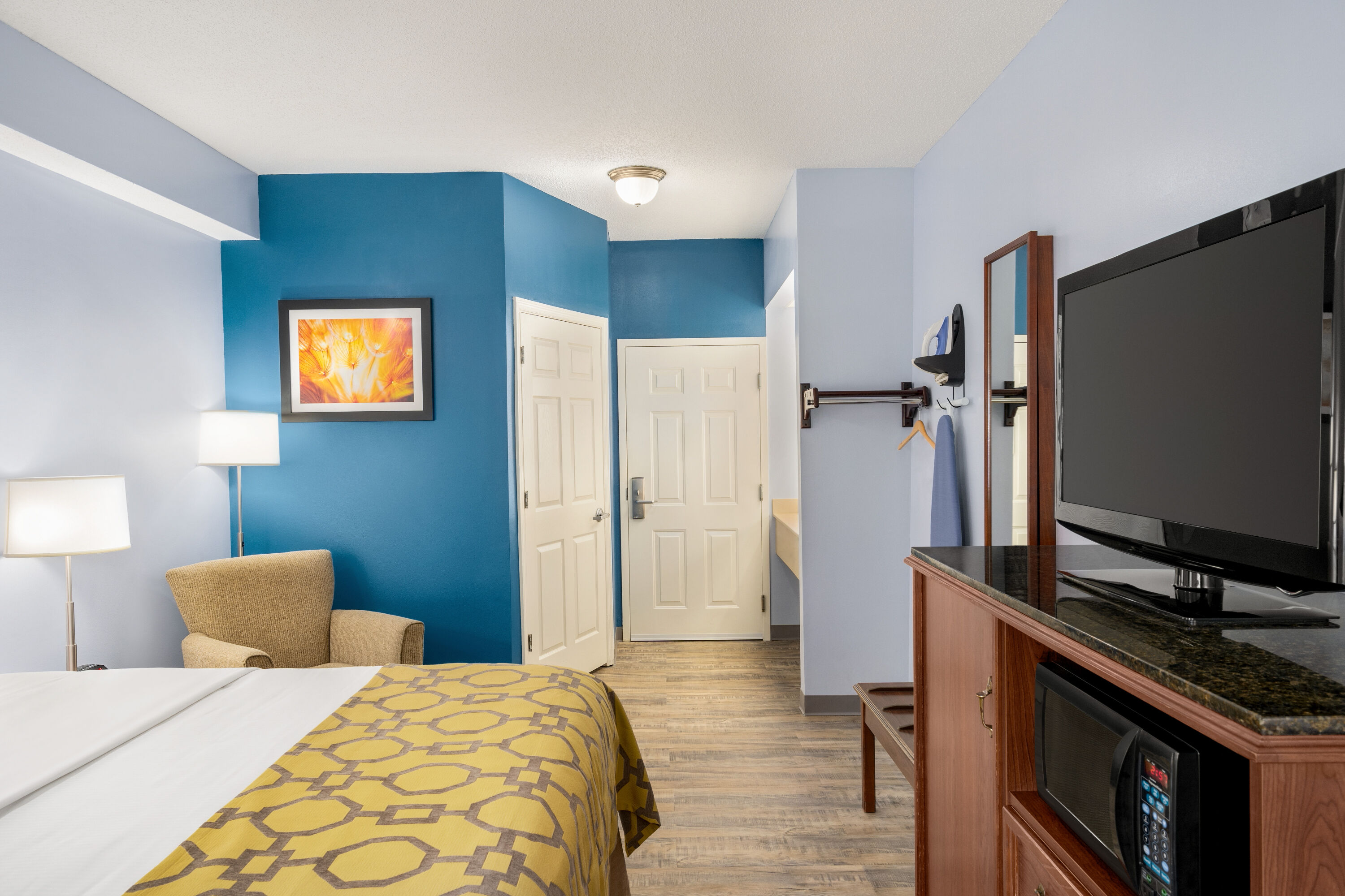 Guest room at the Baymont by Wyndham Henderson Oxford in Henderson, North Carolina