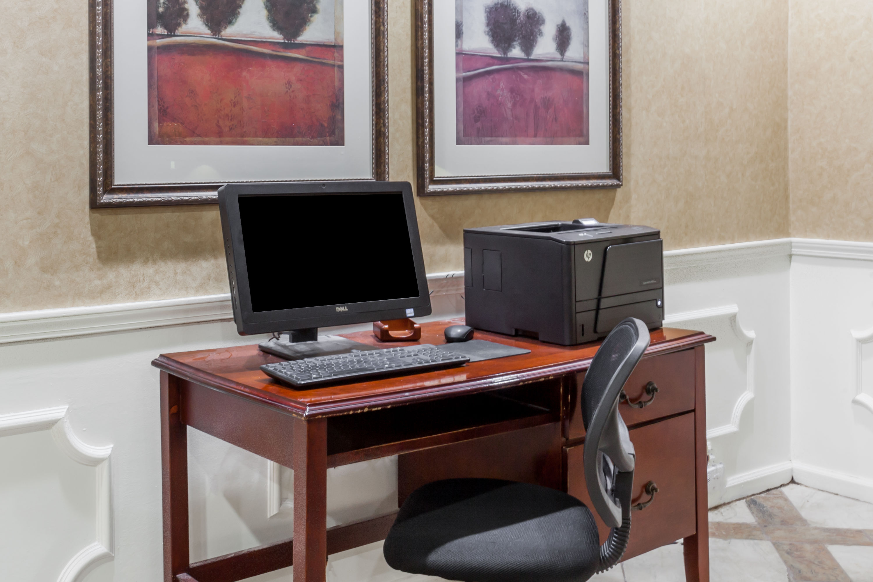 Baymont by Wyndham Hickory business center in Hickory, North Carolina