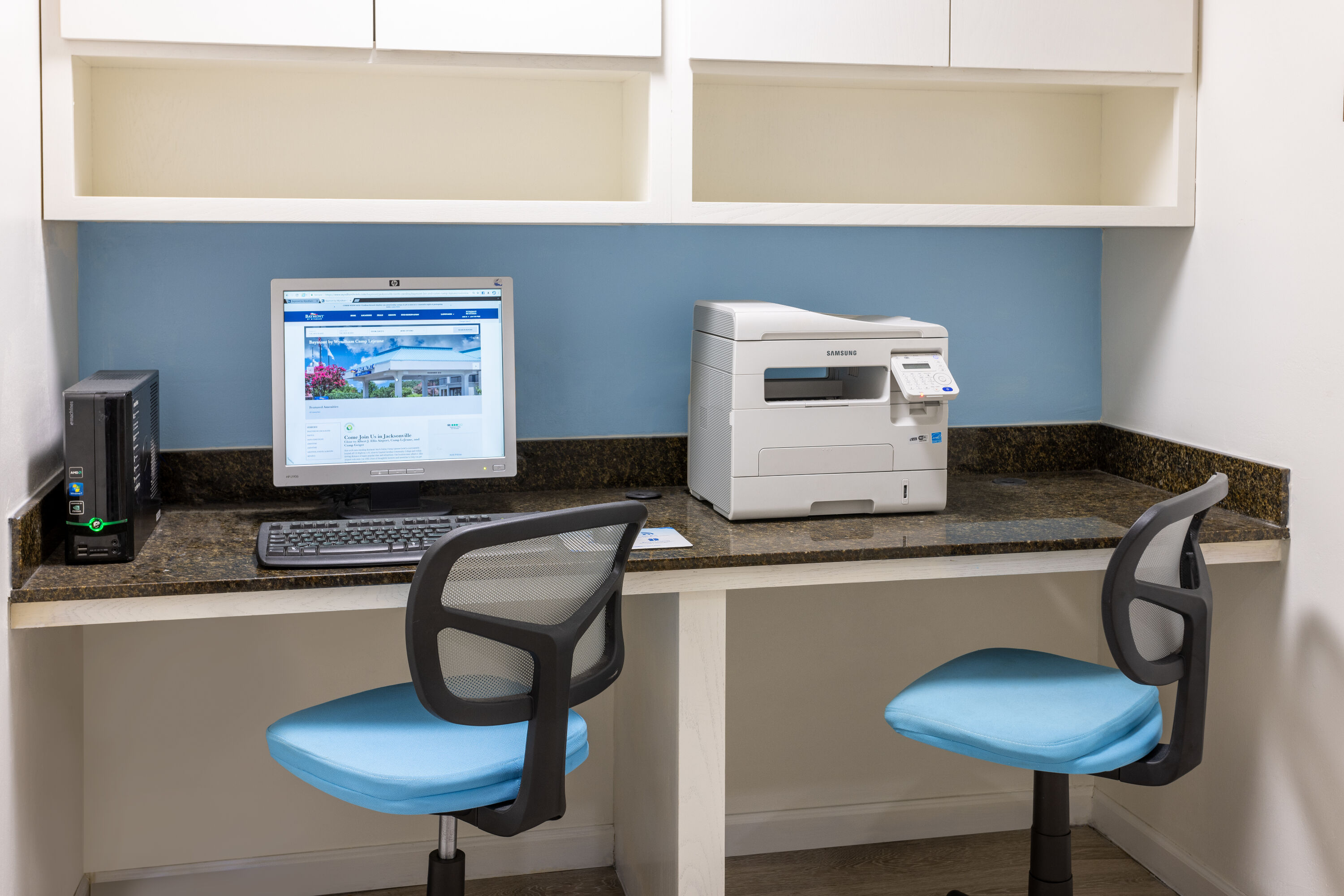 Baymont by Wyndham Camp Lejeune business center in Jacksonville, North Carolina