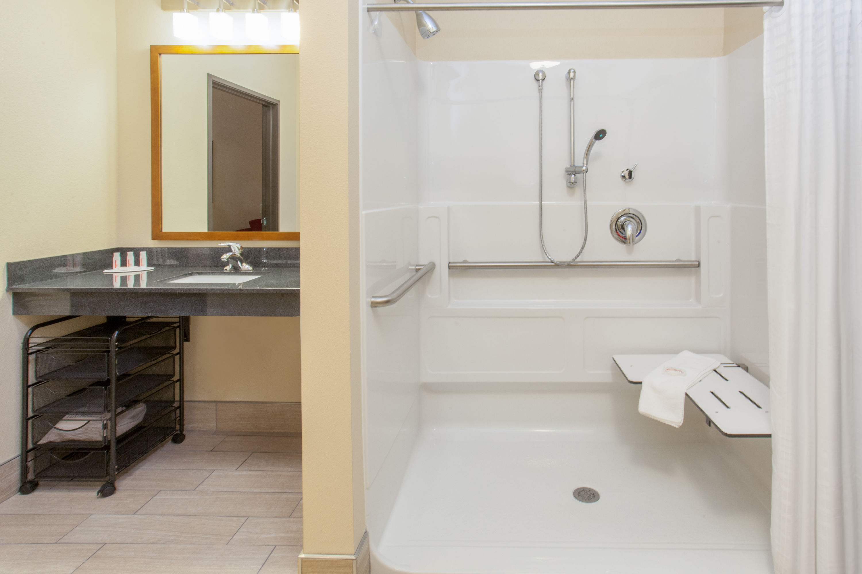 Guest room at the Baymont by Wyndham Grand Forks in Grand Forks, North Dakota