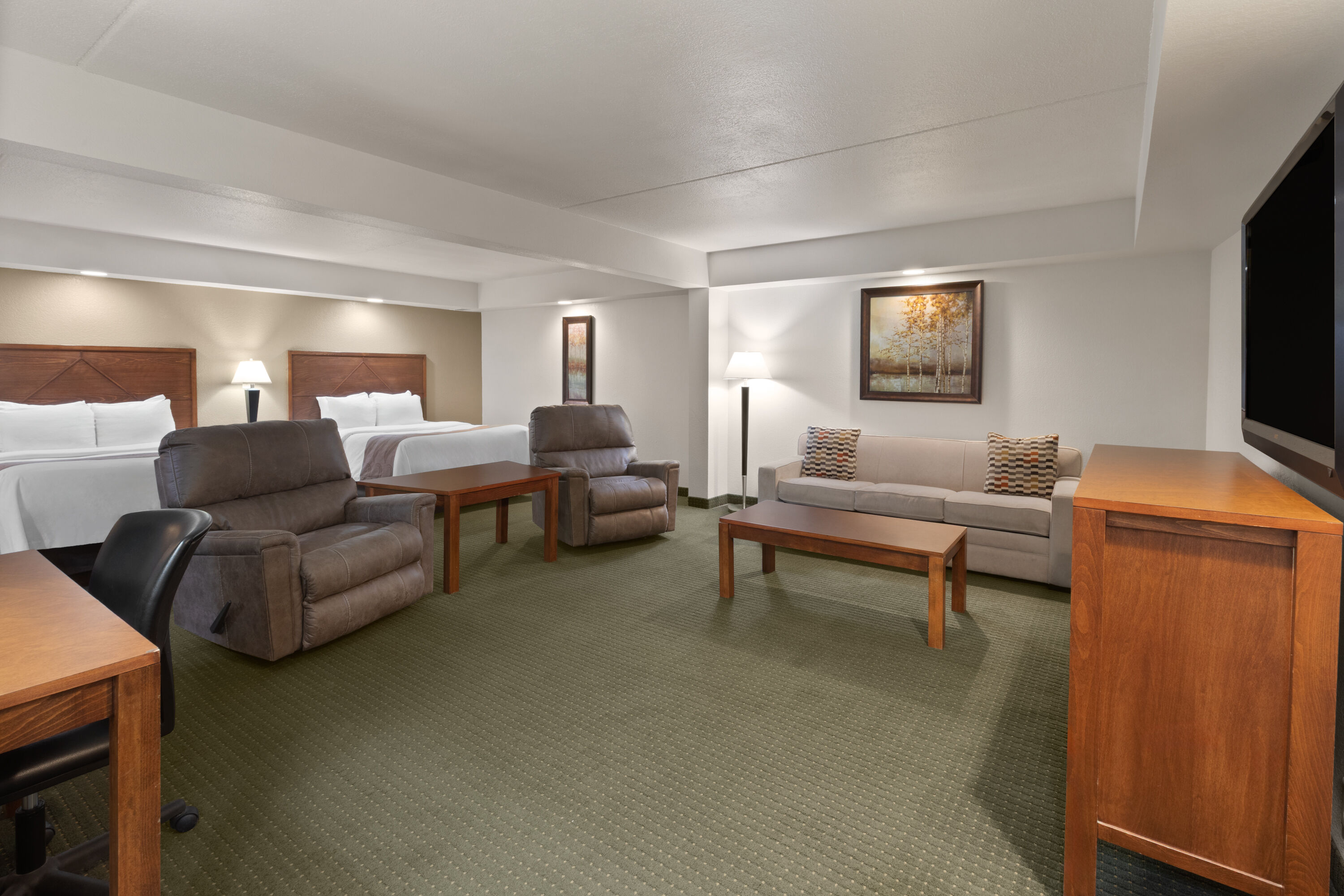 Baymont by Wyndham Jamestown Conference Center & Water Park suite in Jamestown, North Dakota