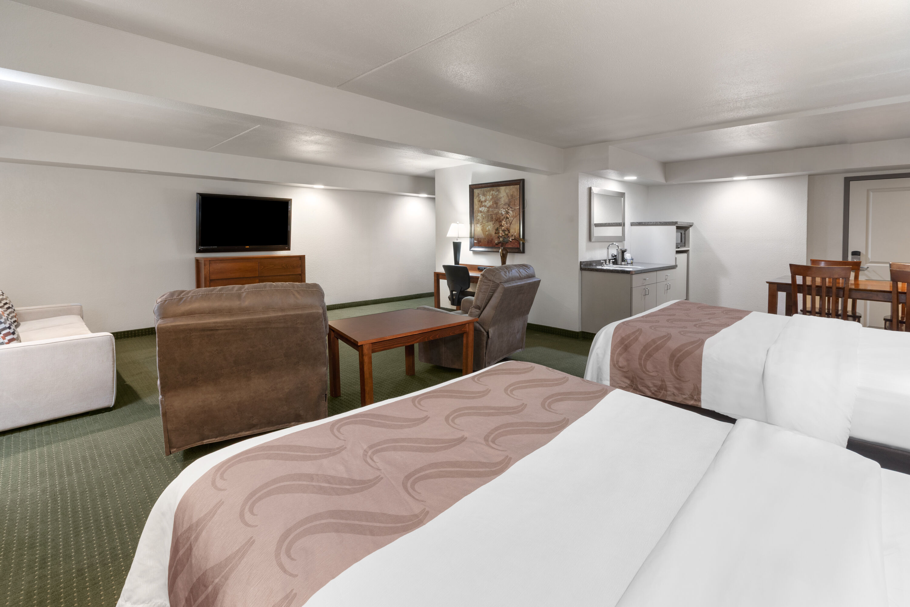 Baymont by Wyndham Jamestown Conference Center & Water Park suite in Jamestown, North Dakota