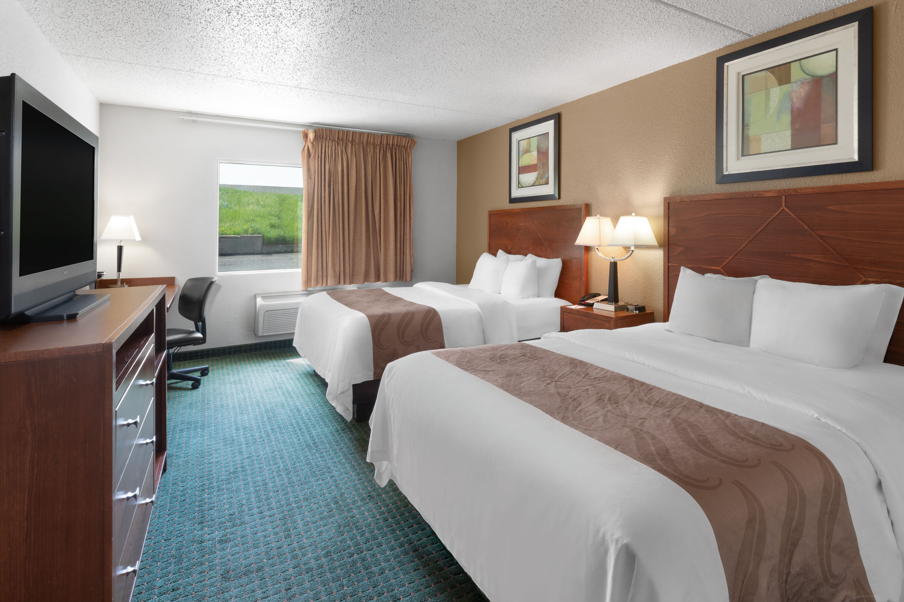 Baymont by Wyndham Jamestown Conference Center & Water Park suite in Jamestown, North Dakota