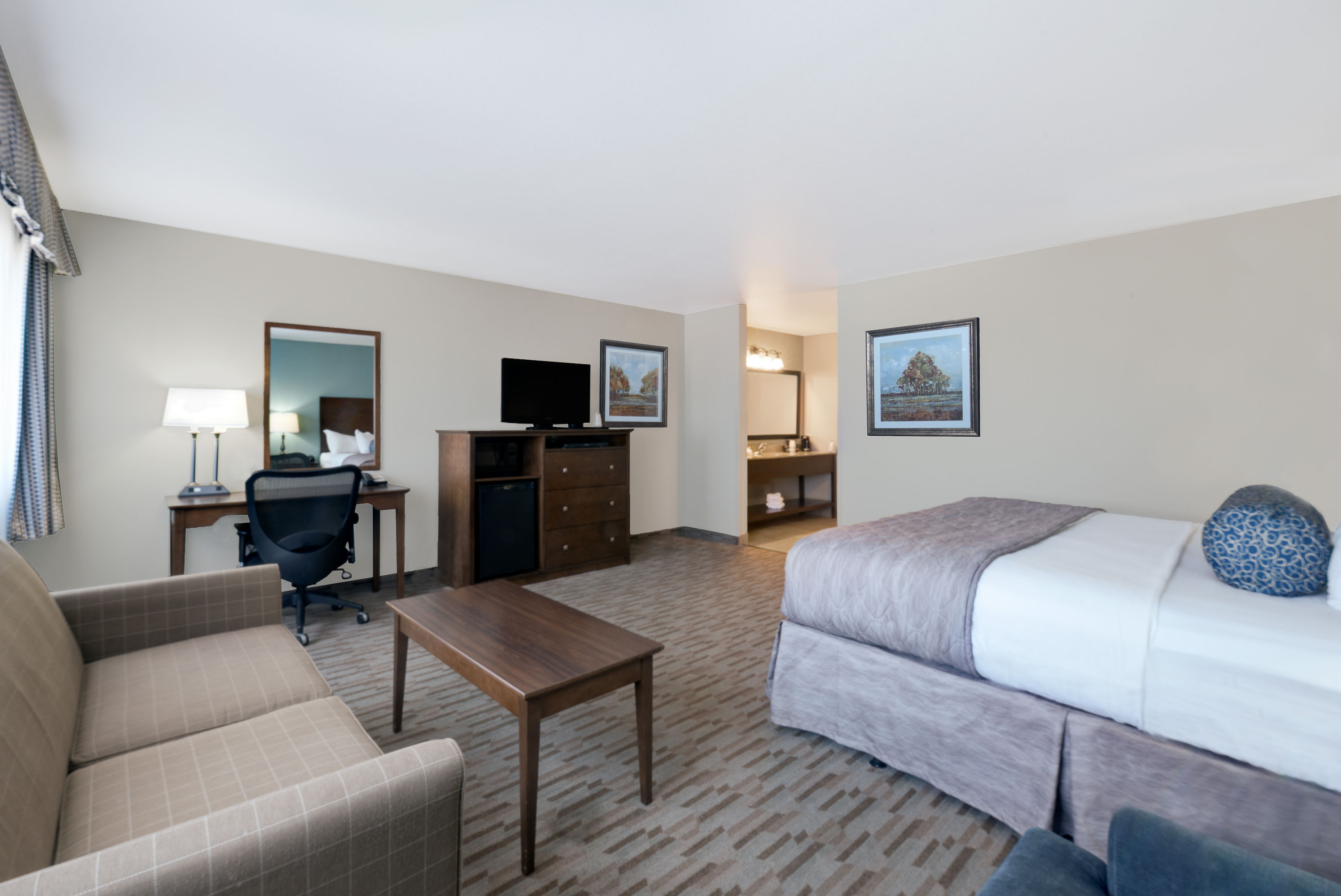 Baymont by Wyndham Minot Minot, ND Hotels