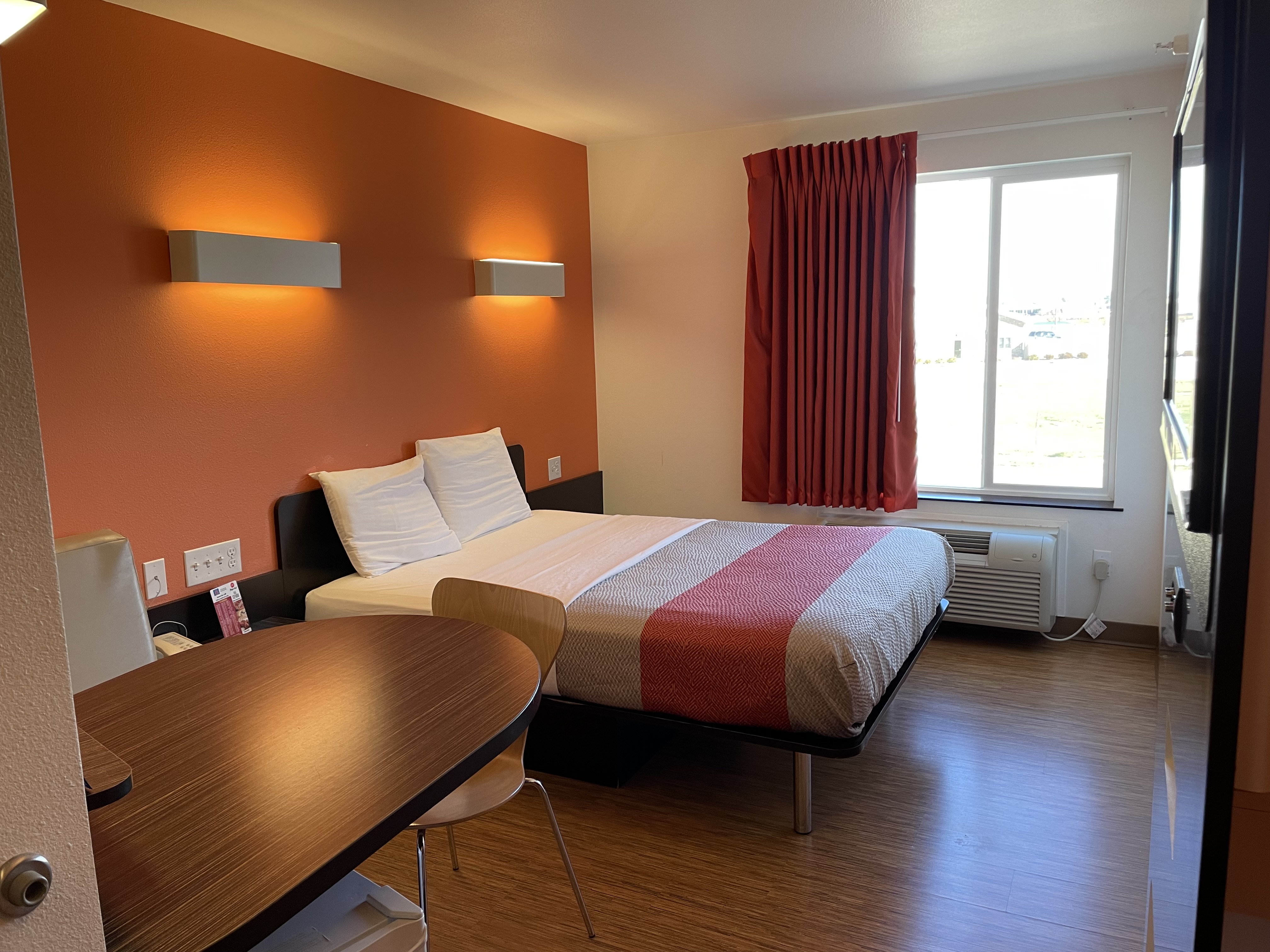 Guest room at the Baymont by Wyndham Williston in Williston, North Dakota