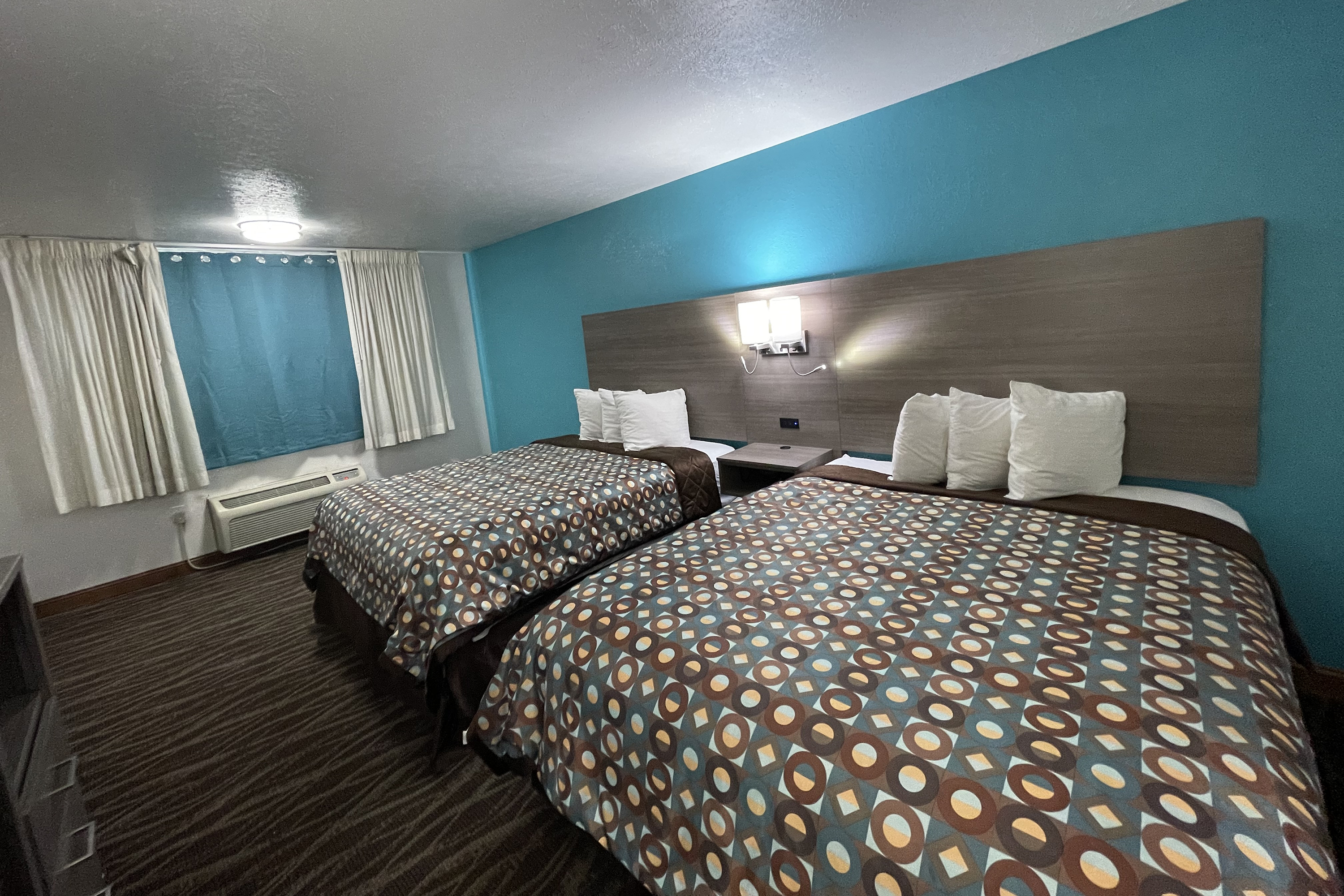 Guest room at the Baymont by Wyndham Bellevue/Omaha in Bellevue, Nebraska