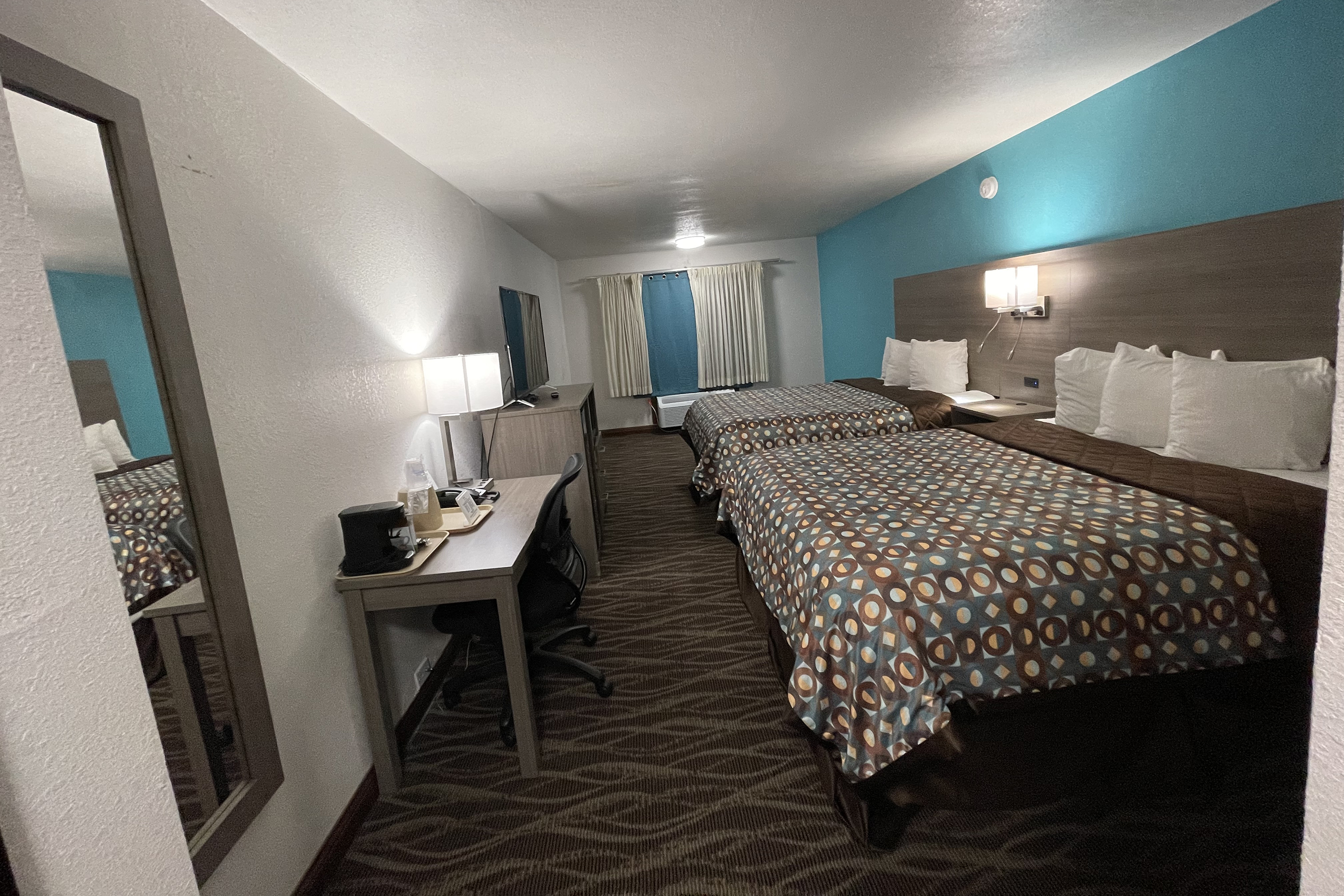 Guest room at the Baymont by Wyndham Bellevue/Omaha in Bellevue, Nebraska