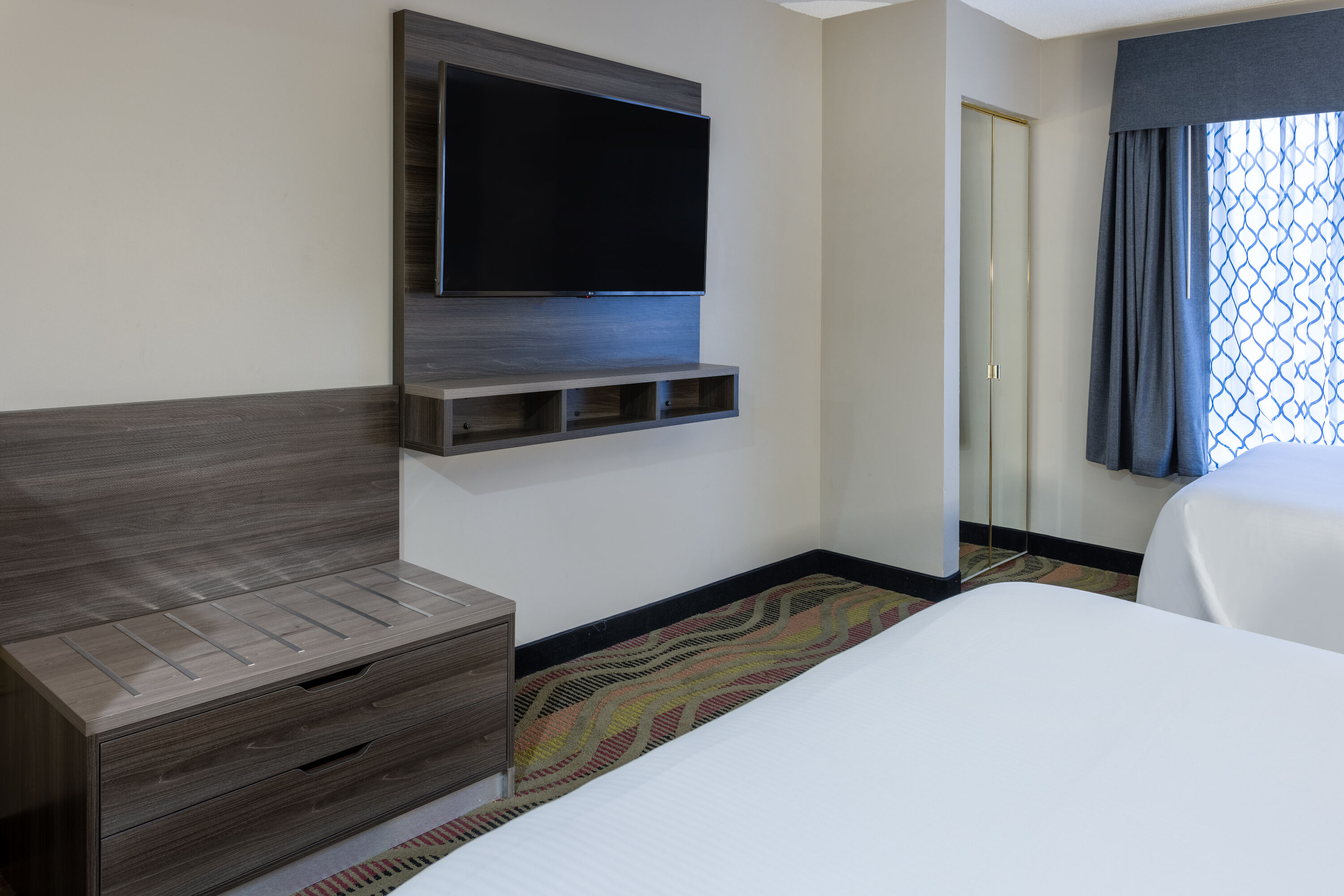 Baymont by Wyndham Budd Lake suite in Budd Lake, New Jersey