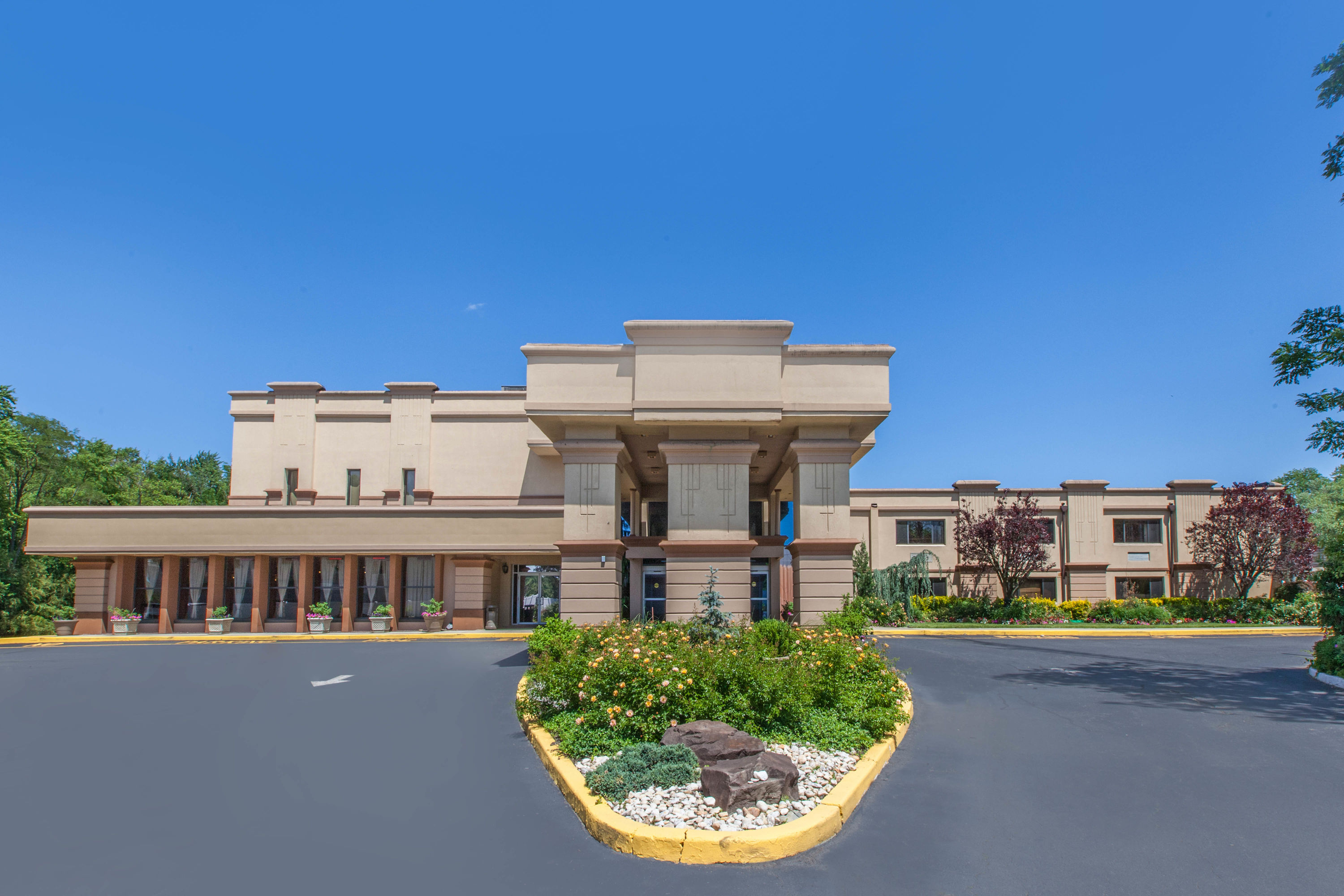 Baymont by Wyndham Pompton Plains/Wayne Pompton Plains, NJ Hotels