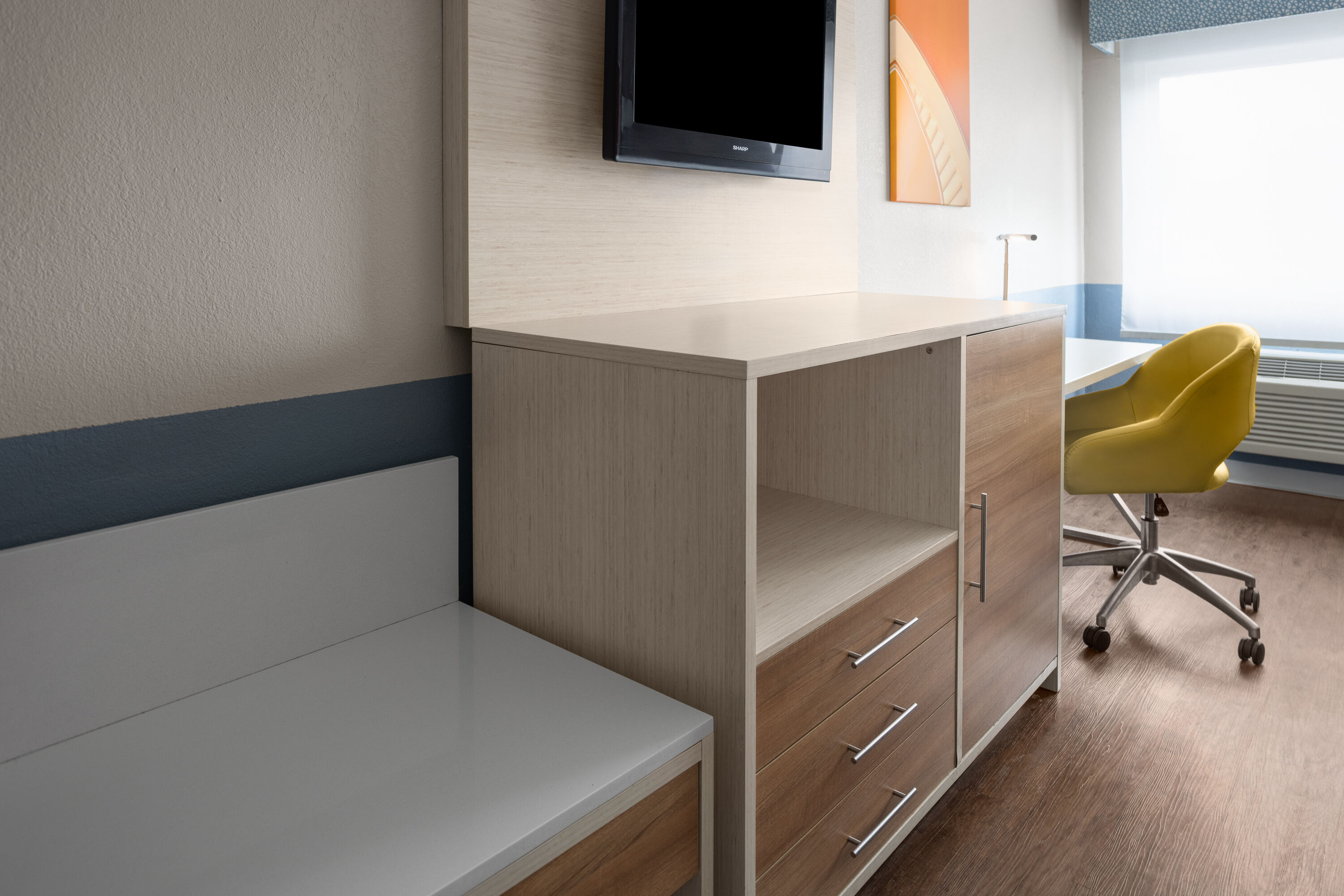 Guest room at the Baymont by Wyndham Westampton in Westampton, New Jersey