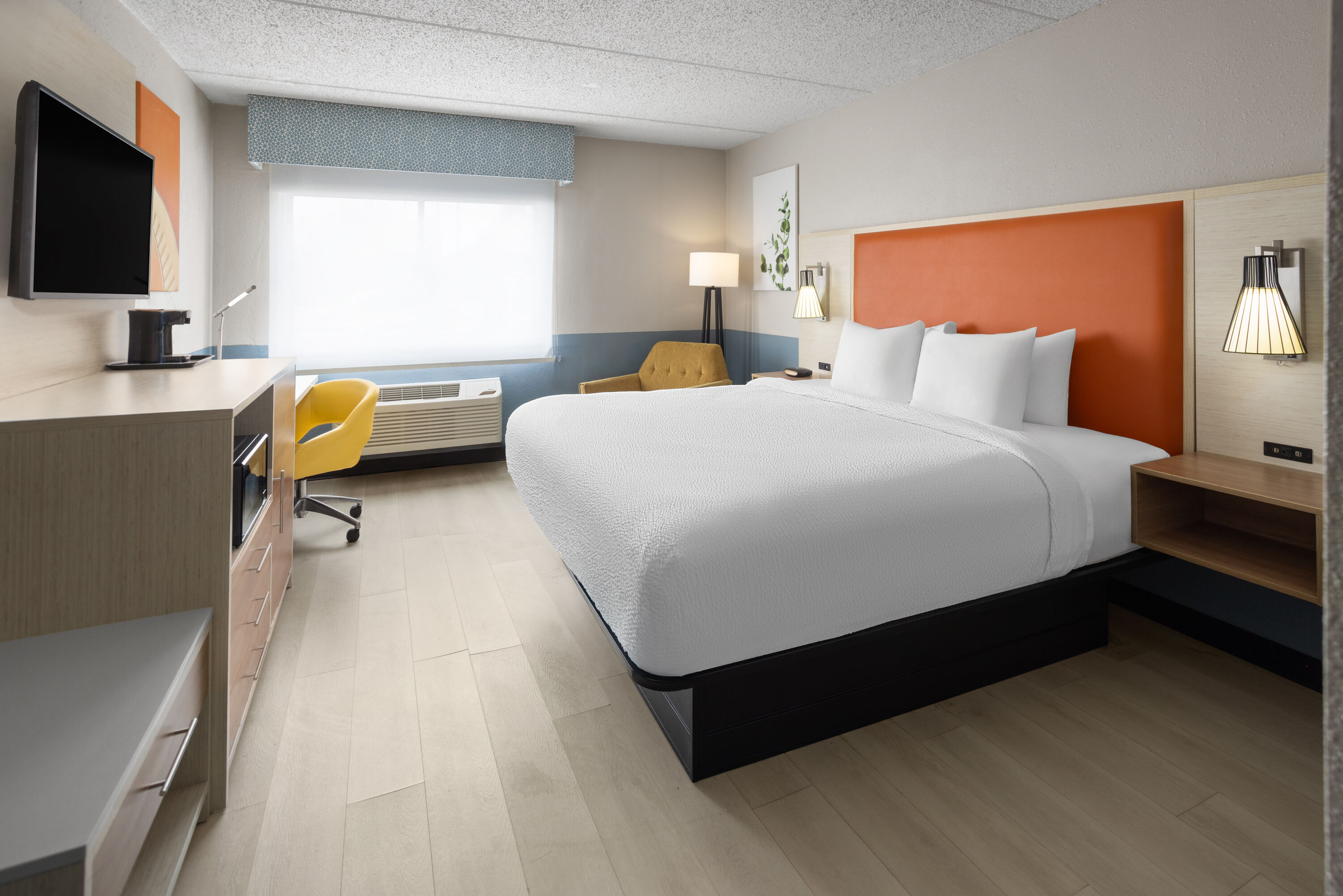 Baymont by Wyndham Westampton suite in Westampton, New Jersey